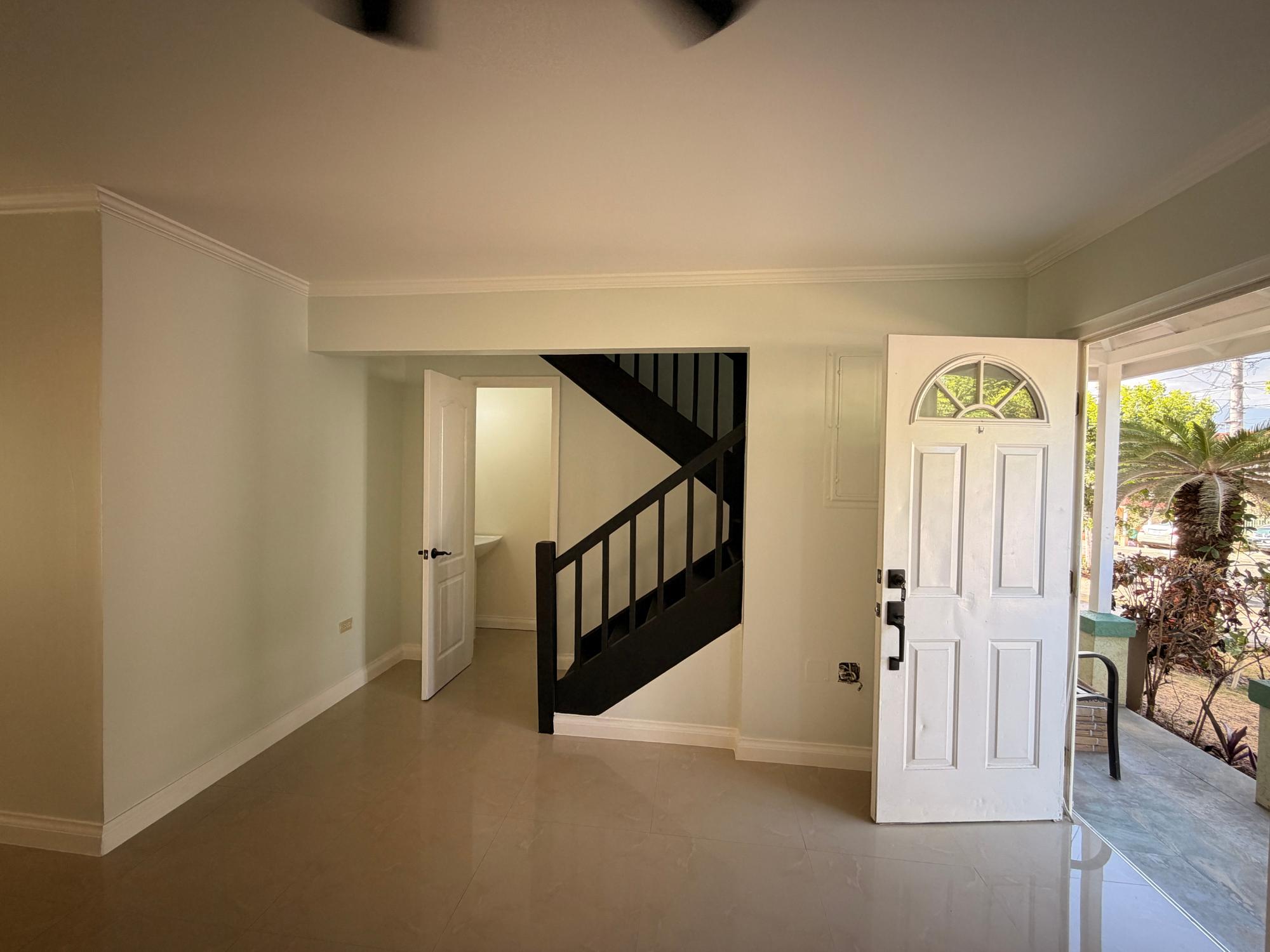 Townhouse For Rent: EAST MOUNTAIN PRIDE AVE, Kingston 6 | $260,000 photo 7