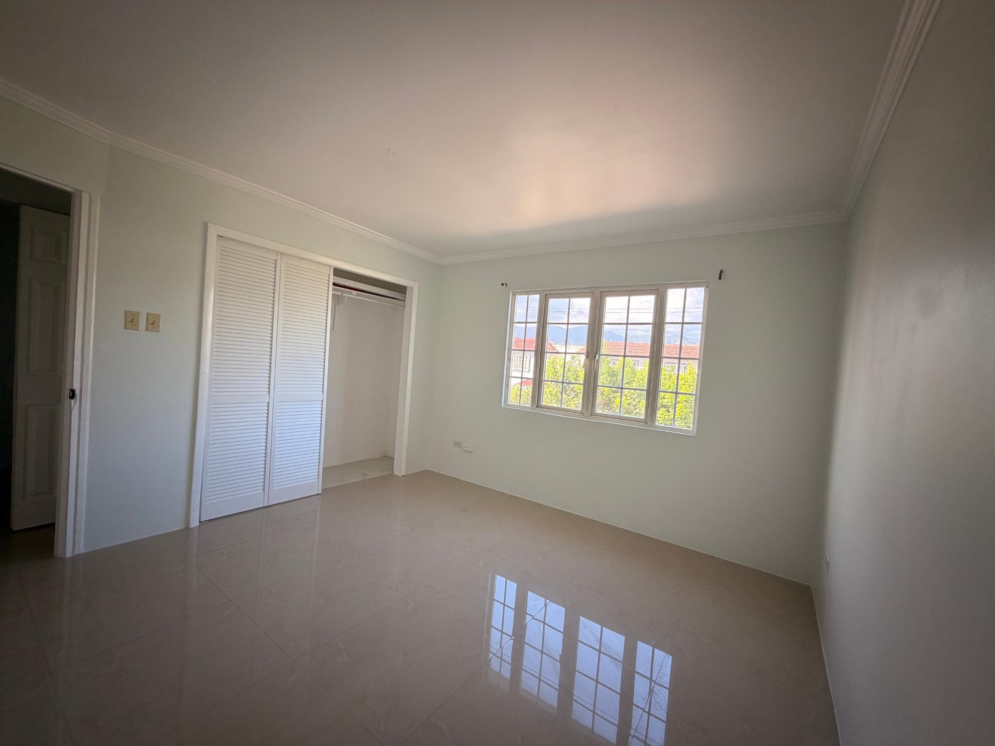 Townhouse For Rent: EAST MOUNTAIN PRIDE AVE, Kingston 6 | $260,000 photo 10