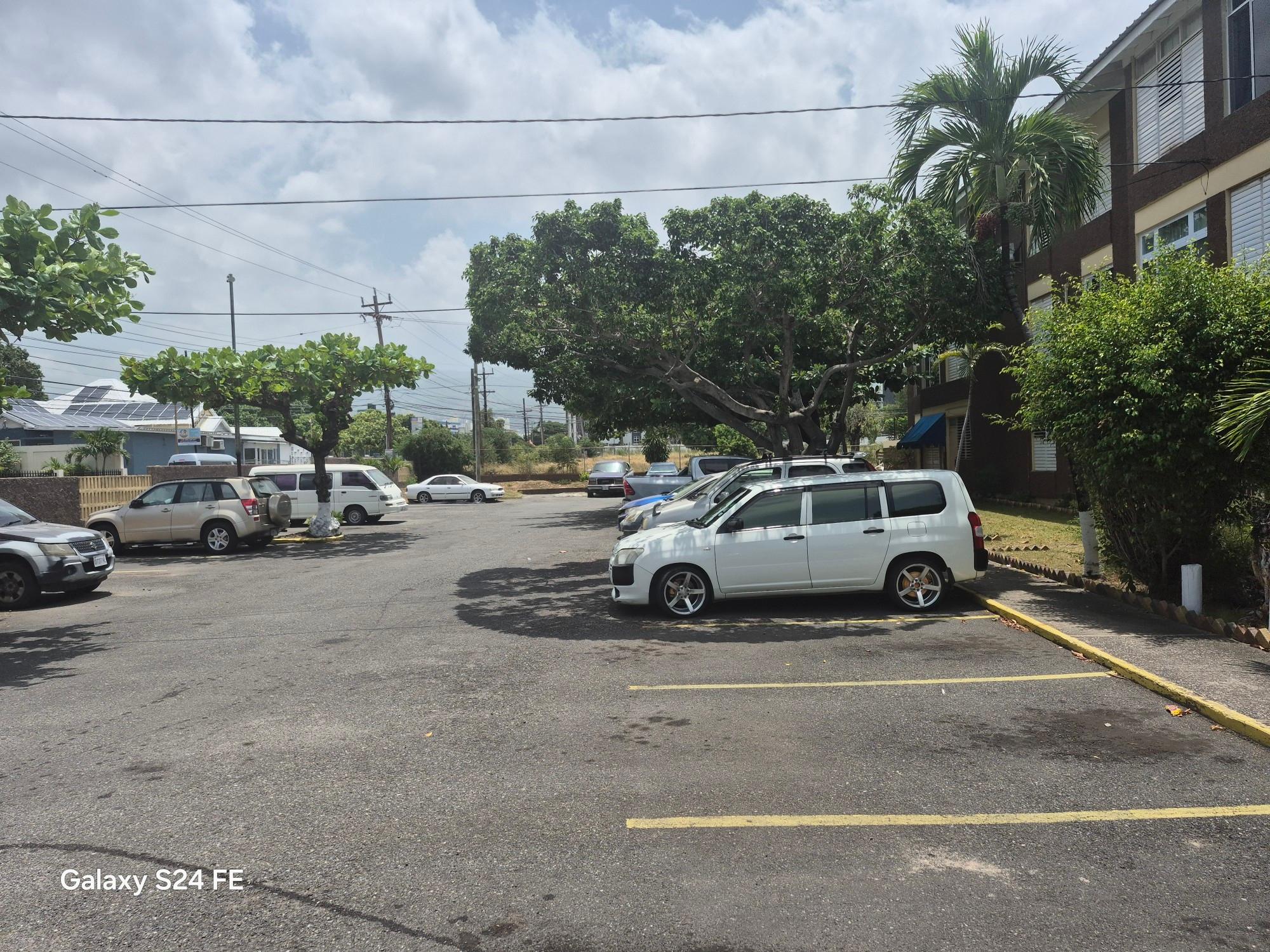 Apartment For Sale: RUTHVEN ROAD, KGN 10, Kingston 10 | $28,000,000 photo 13