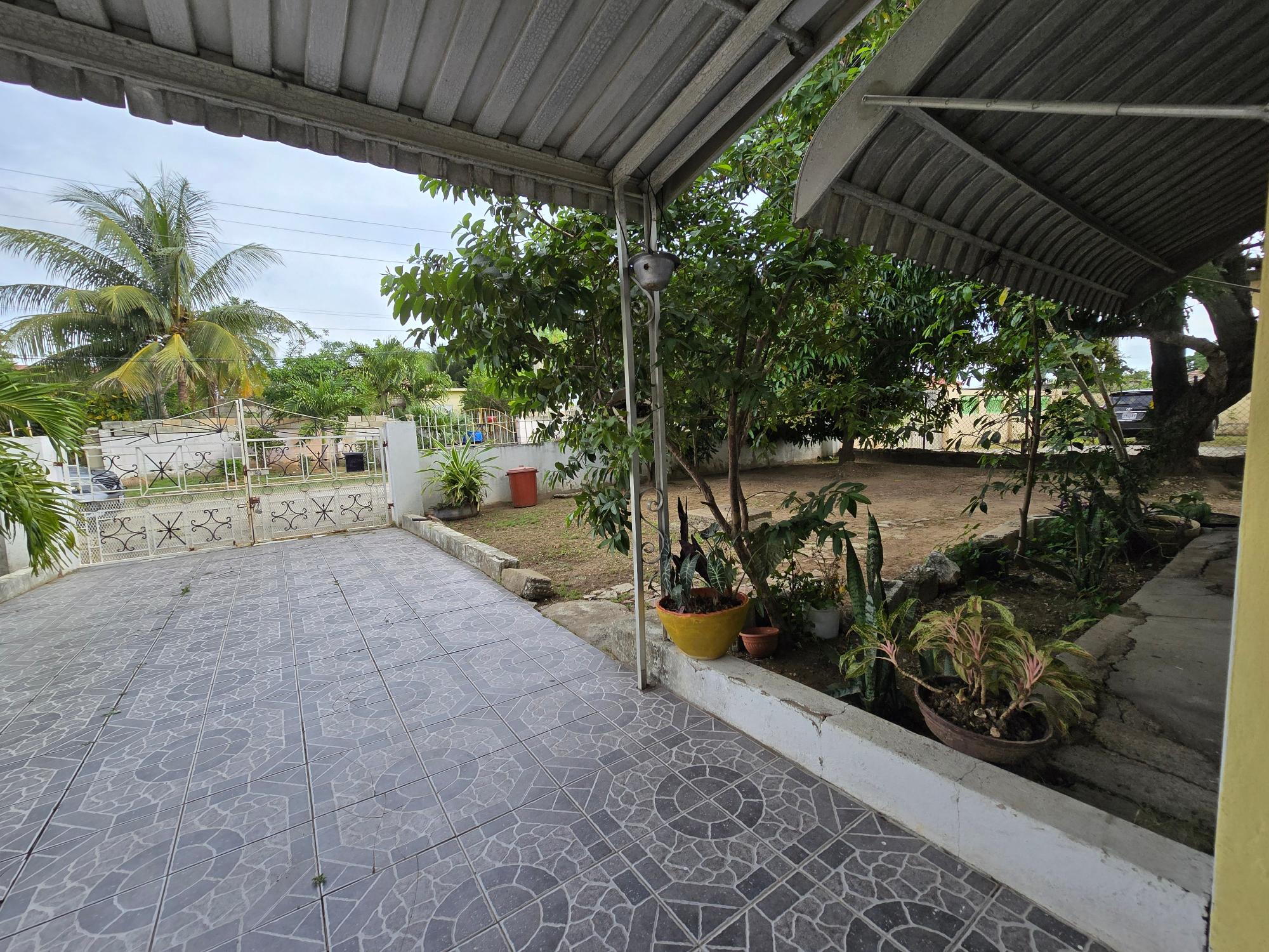 House For Sale: VALERIE CRESCENT, Spanish Town | $22,000,000 photo 6
