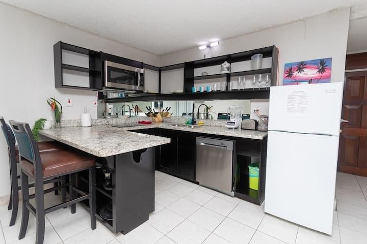 Apartment For Sale: 11 QUEENS DR, ST. JAMES, Montego Bay | $175,000 photo 3