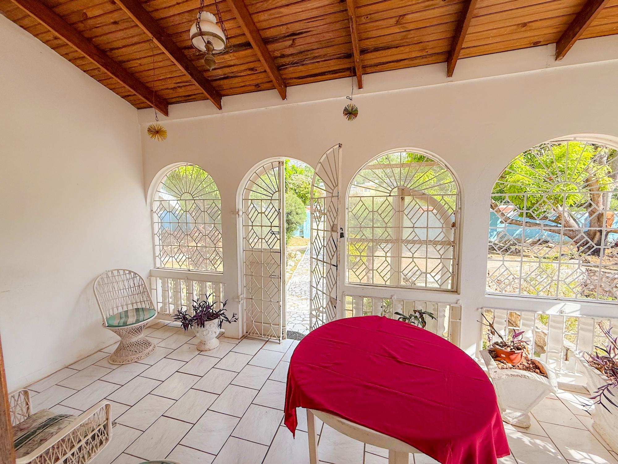 House For Sale: GREENWOOD AVE, ST JAMES, Montego Bay | $48,000,000 photo 4