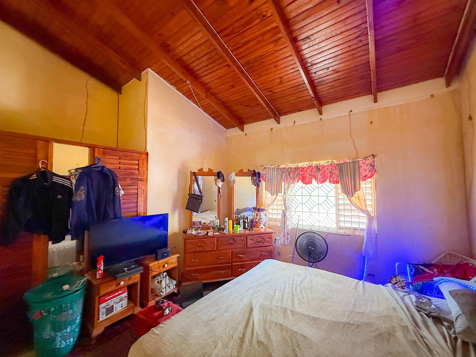 House For Sale: GREENWOOD AVE, ST JAMES, Montego Bay | $48,000,000 photo 11