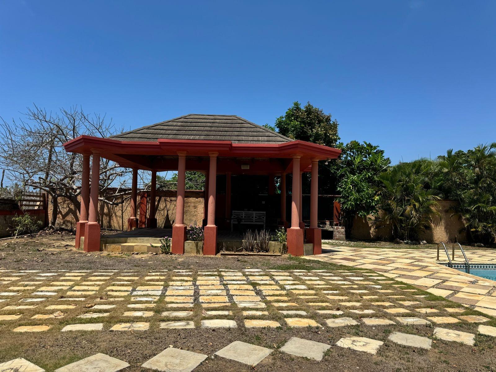 House For Sale: PAROTTEE, ST. ELIZABETH, Black River | $850,000 photo 9
