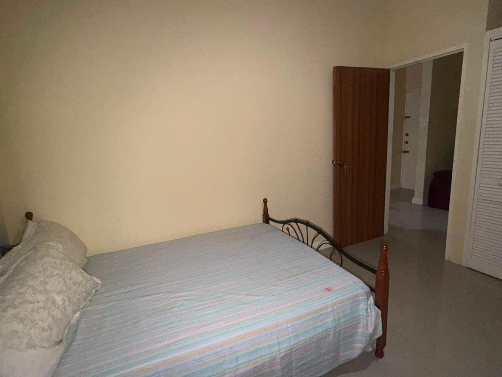 Apartment For Rent: MERRICK HIGHWAY, KINGSTON, Kingston 19 | $260,000 photo 9