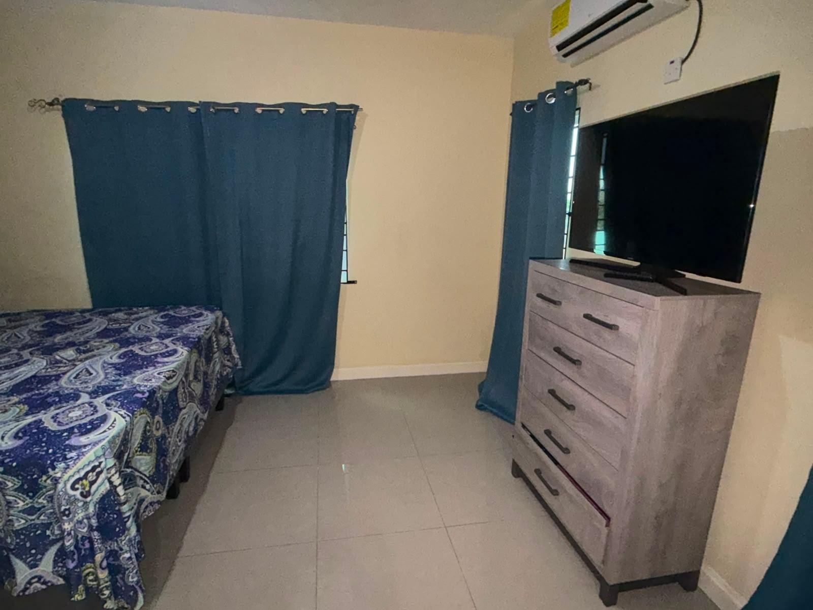 Apartment For Rent: MERRICK HIGHWAY, KINGSTON, Kingston 19 | $260,000 photo 11