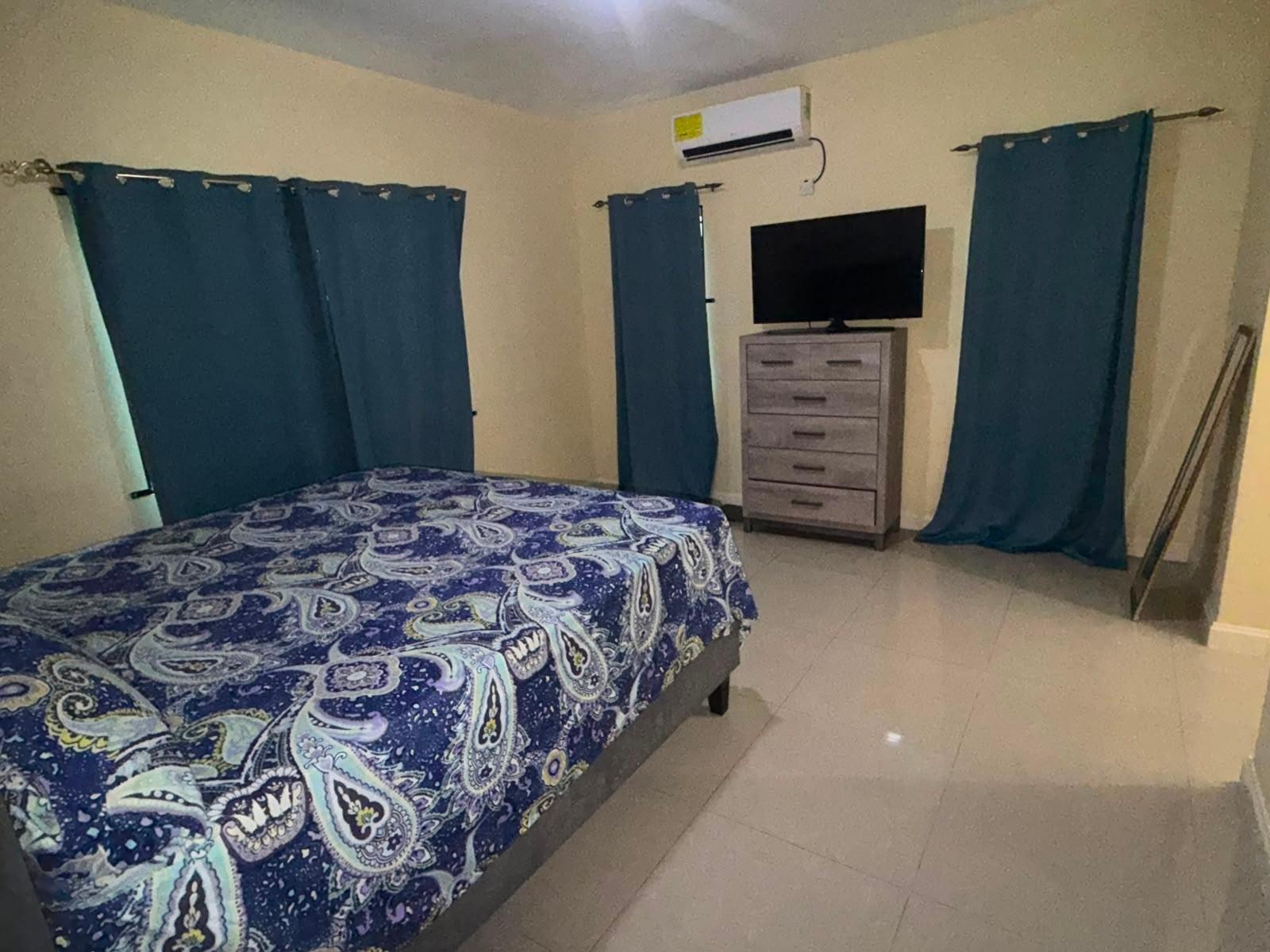 Apartment For Rent: MERRICK HIGHWAY, KINGSTON, Kingston 19 | $260,000 photo 12