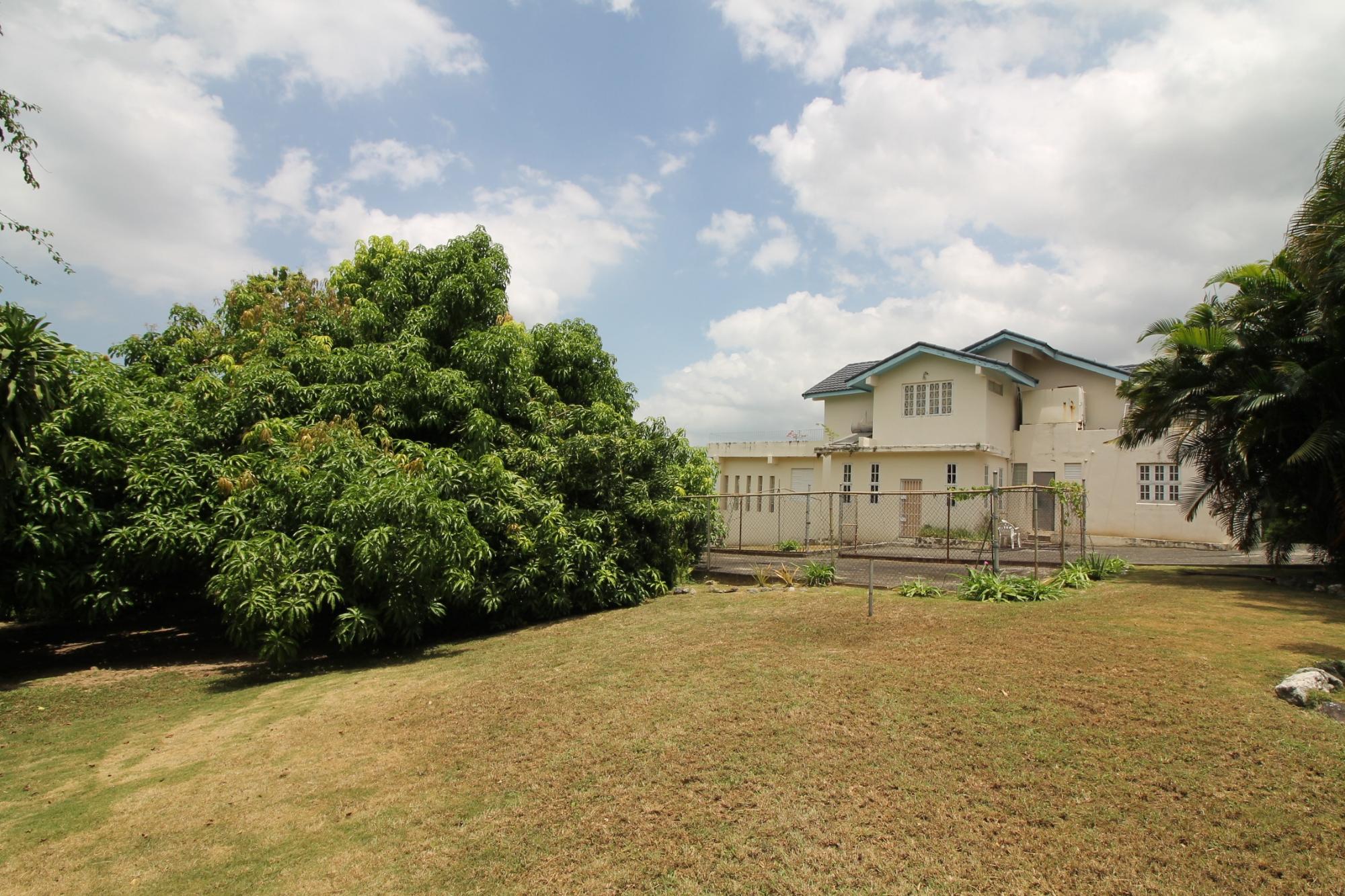 House For Sale: FARRINGDON HEIGHTS, Kingston 6 | $160,000,000 photo 6