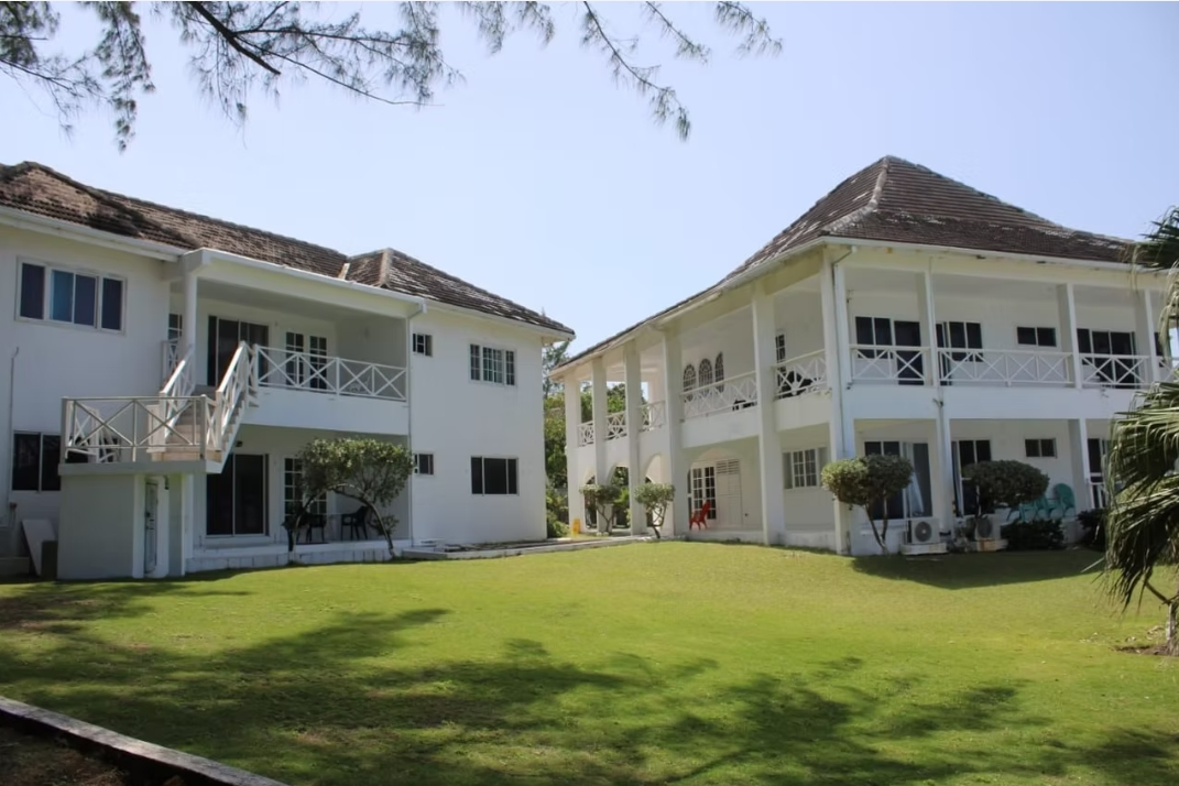 House For Rent: BEACH ROAD, Mammee Bay | $14,000 photo 7