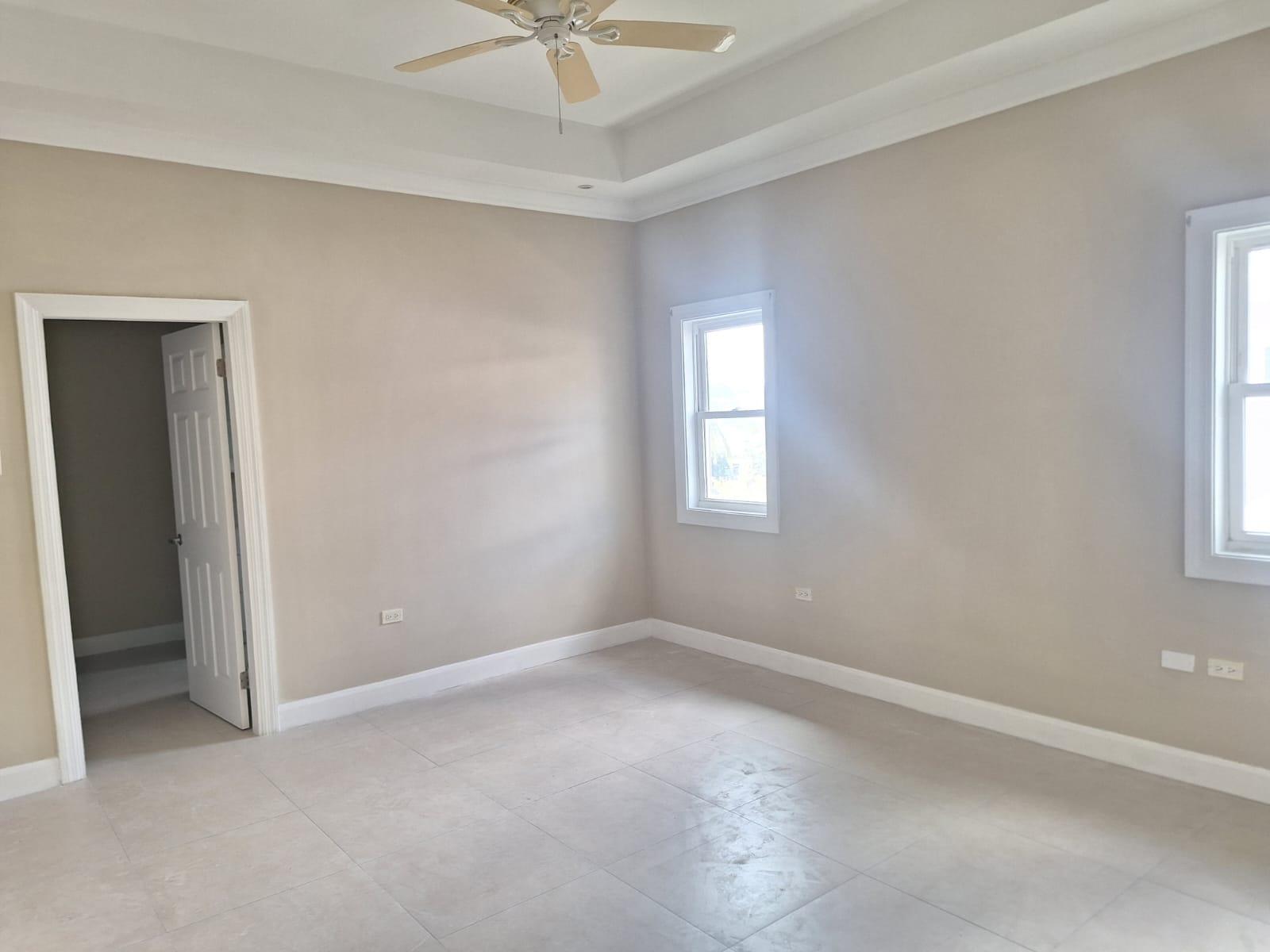 Apartment For Rent: TARA ESTATES READING, Reading | $2,100 photo 5
