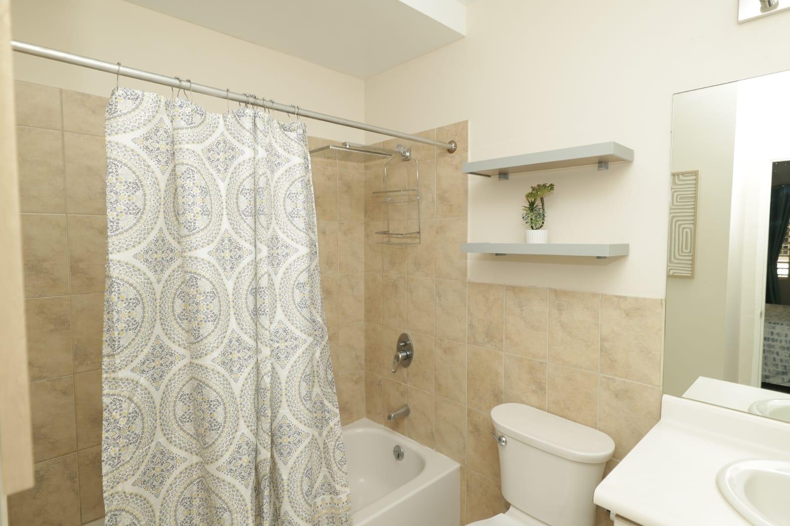 Apartment For Rent: WELLINGTON DRIVE, Kingston 6 | $180,000 photo 14