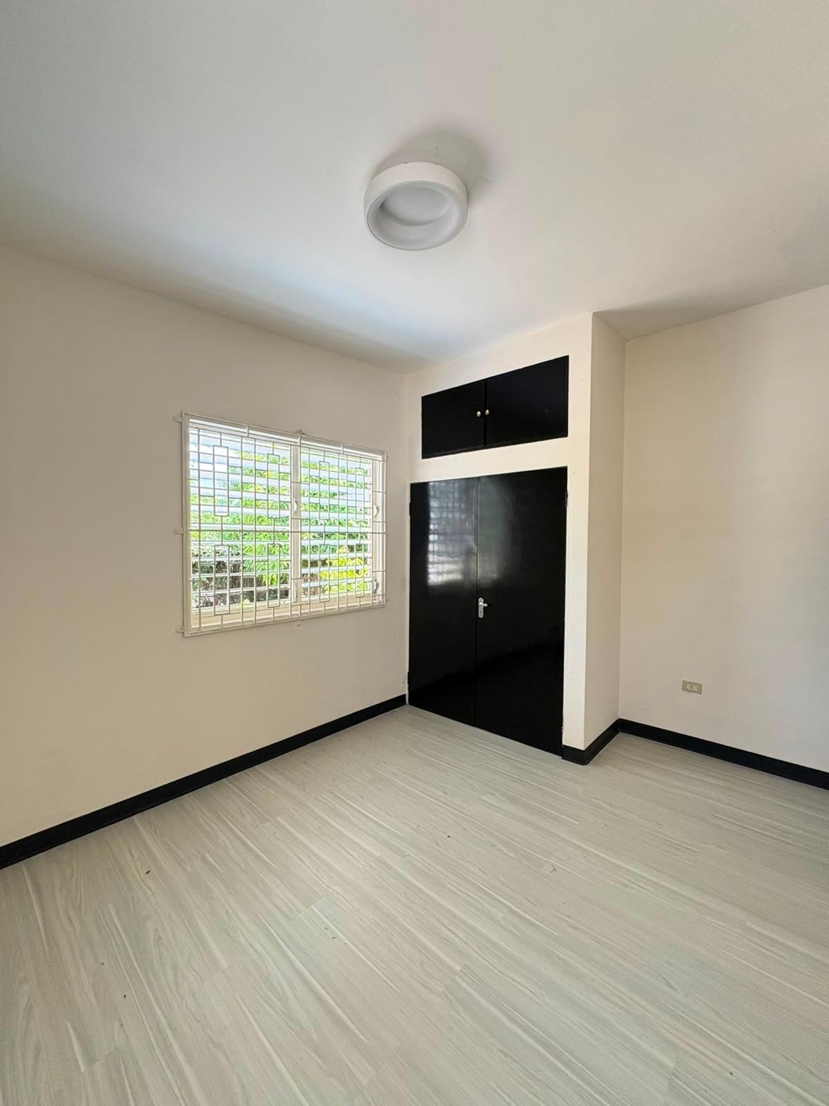 House For Rent: DRUMBLAIR CRESCENT, Kingston 8 | $115,000 photo 5