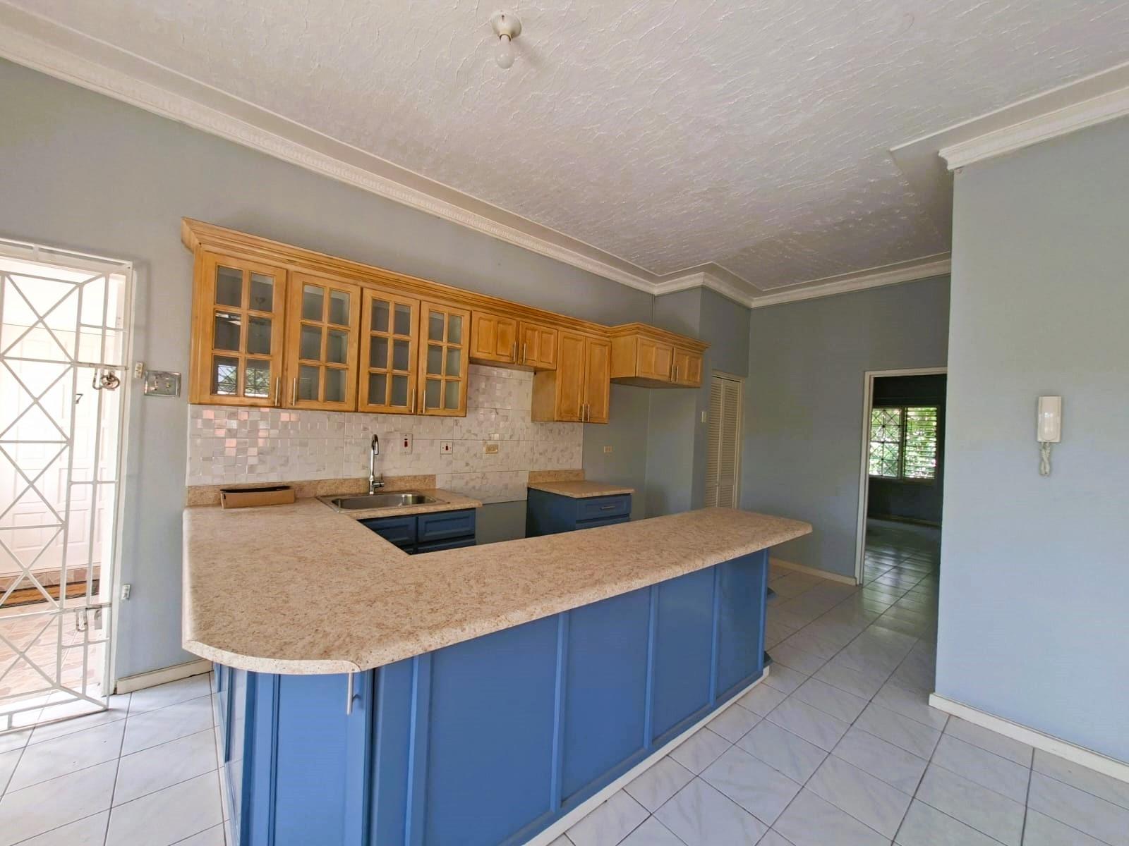 Apartment For Rent: LEAS FLAT, Red Hills | $135,000 photo 3