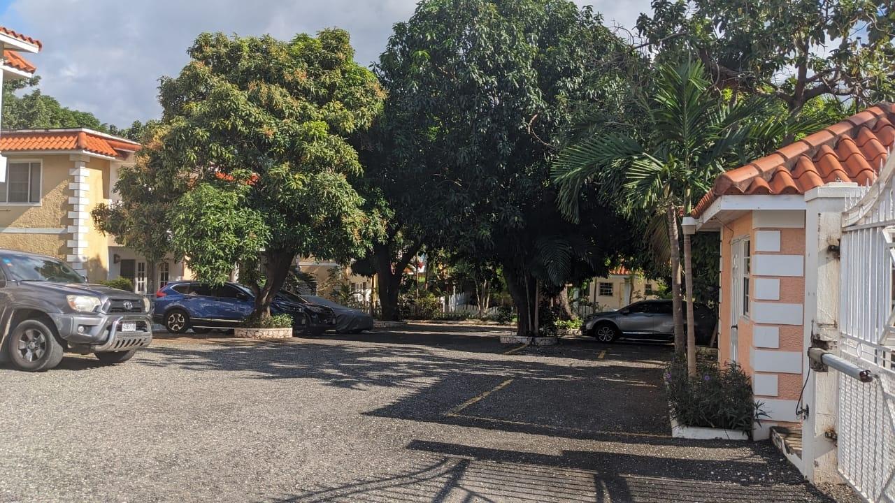 Apartment For Rent: LEAS FLAT, Red Hills | $135,000 photo 15
