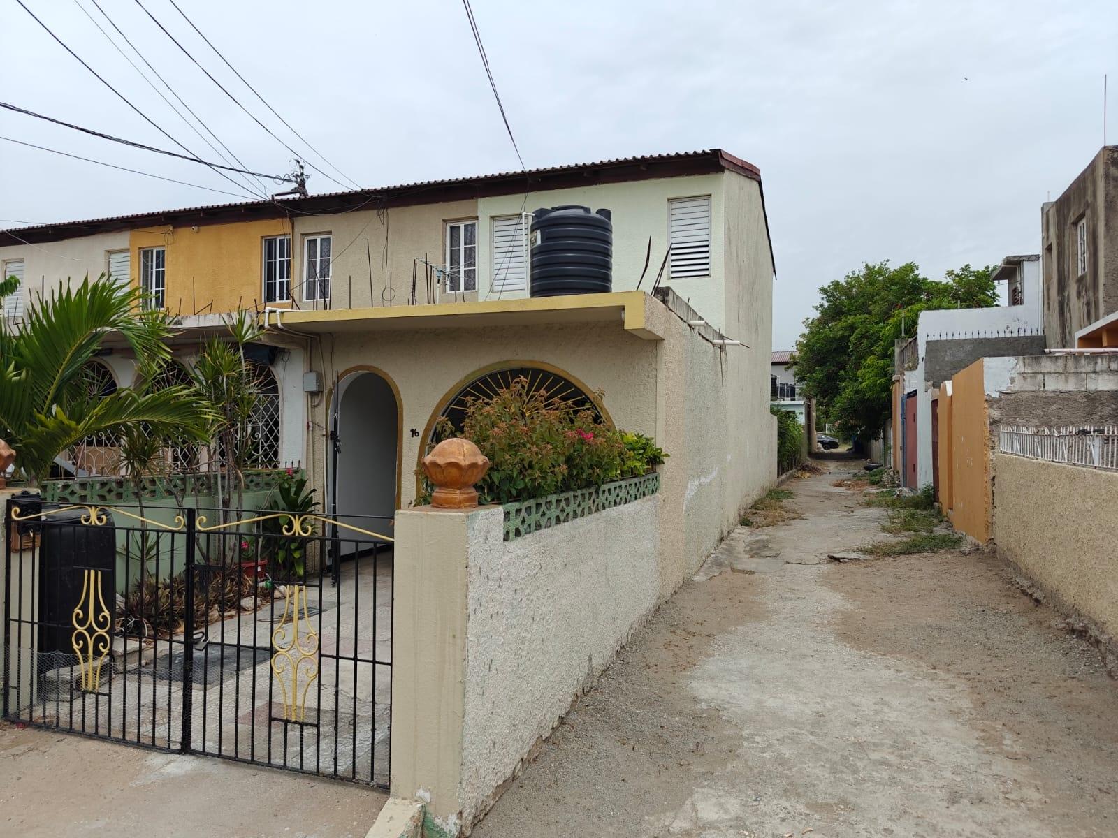 Townhouse For Rent: SUNFLOWER DRIVE, GREGORY, Hamilton Gardens | $65,000 photo 2
