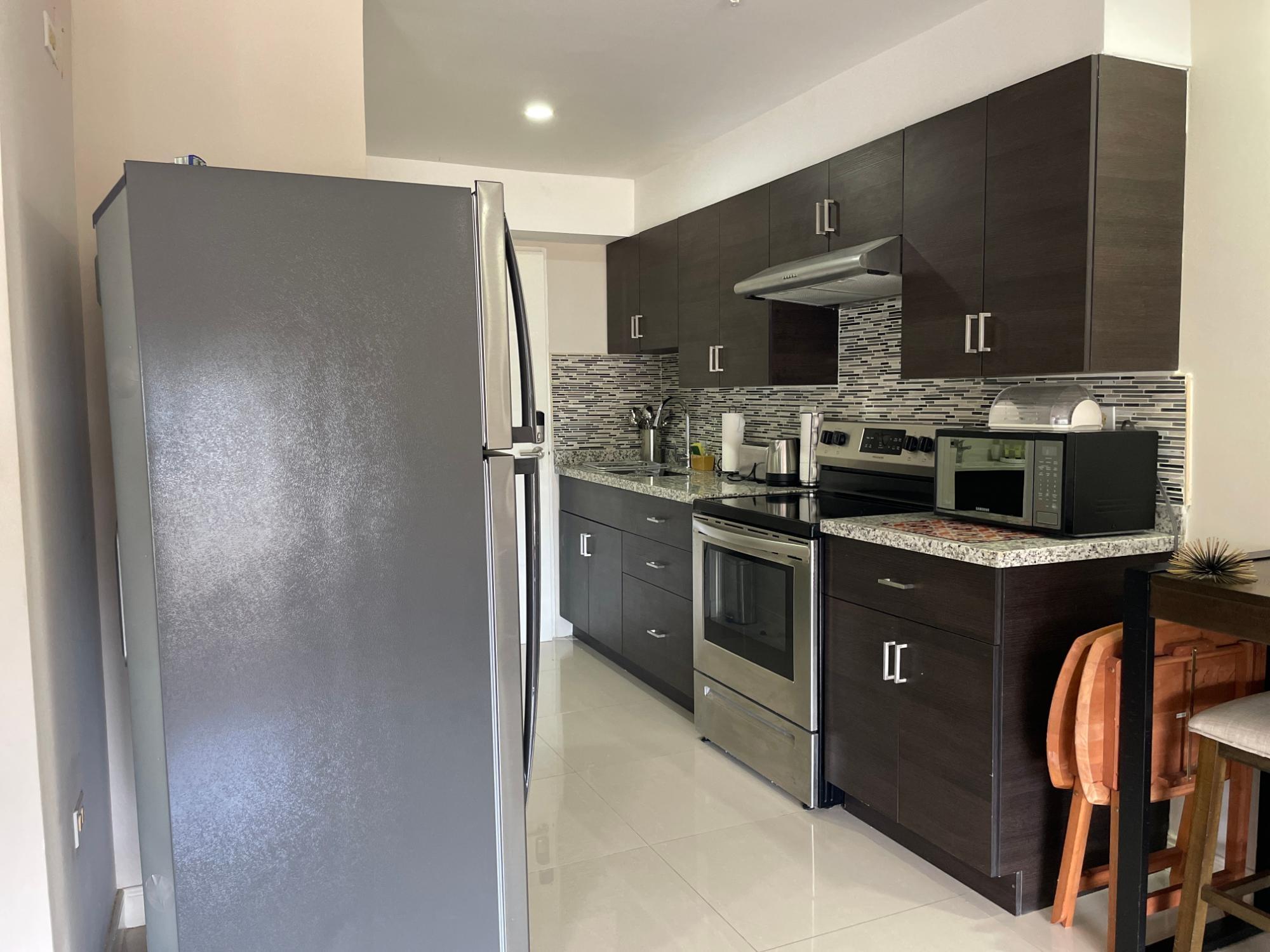 Apartment For Rent: BAYFRONT APARTMENTS, Port Henderson | $185,000 photo 5