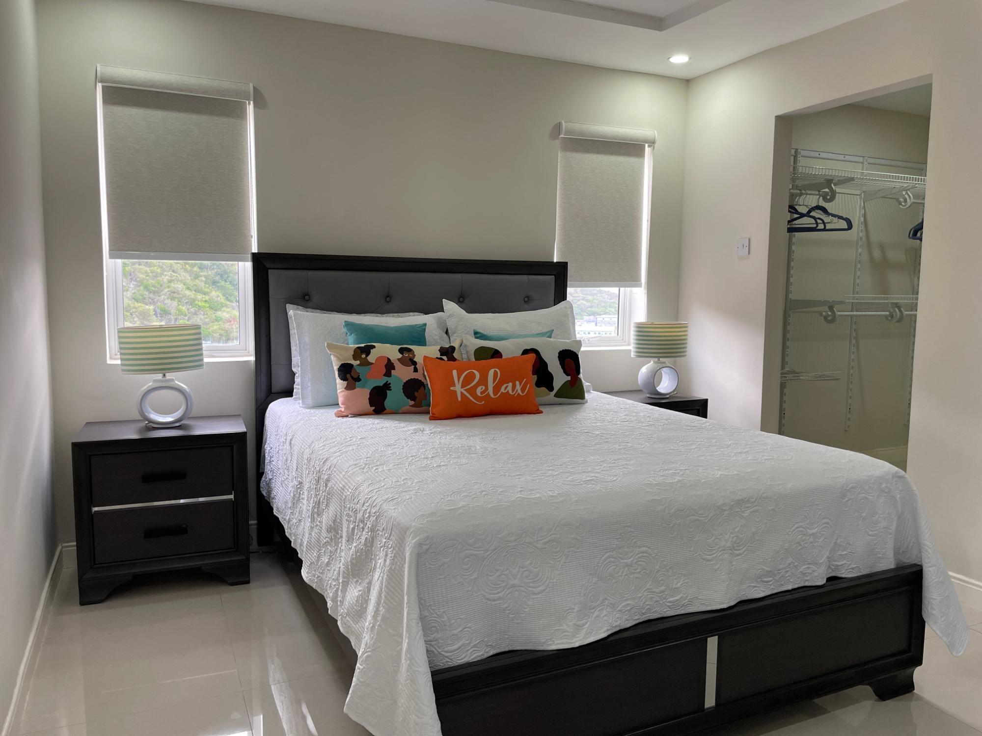 Apartment For Rent: BAYFRONT APARTMENTS, Port Henderson | $185,000 photo 8