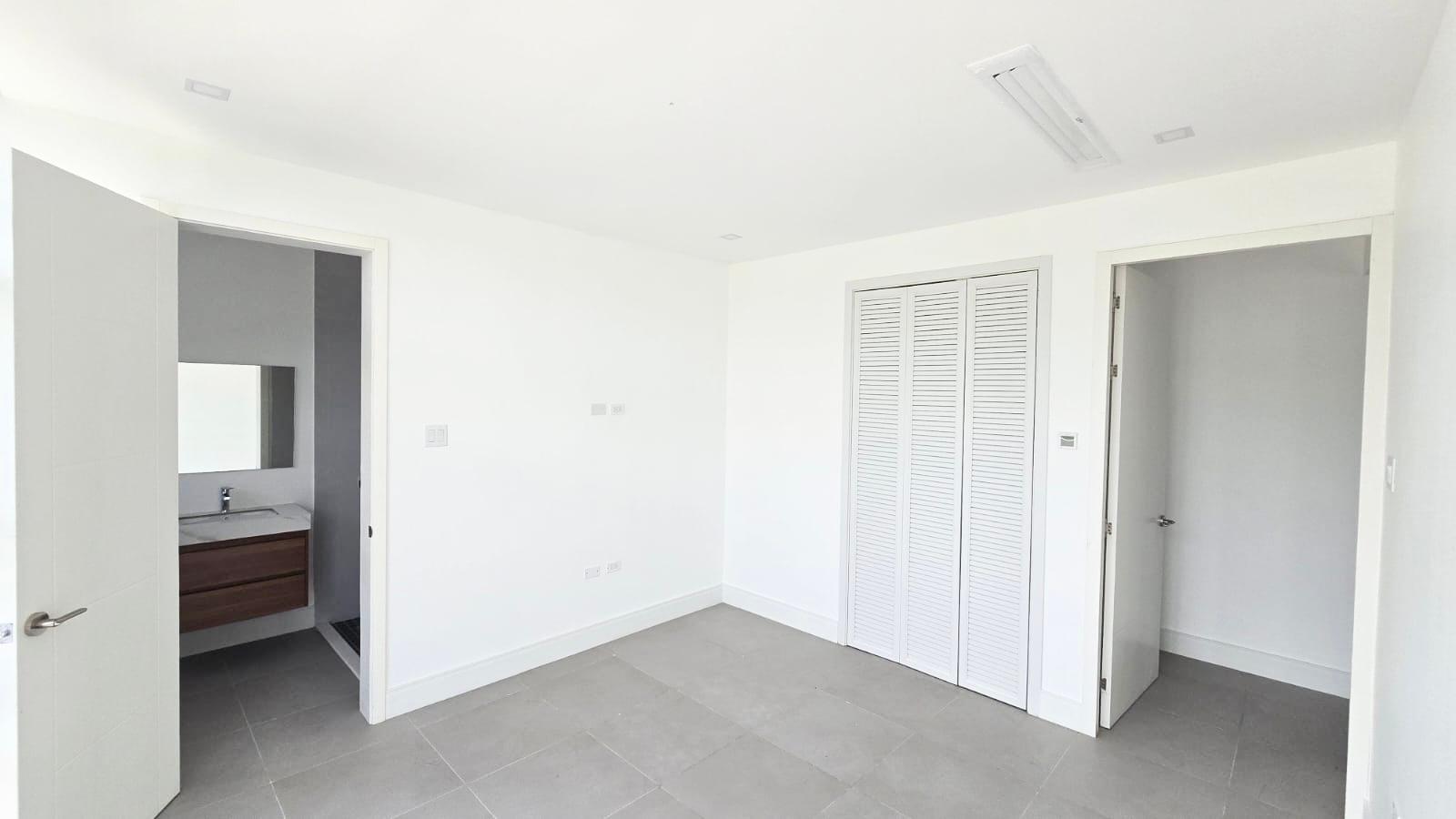 Apartment For Sale: SALISBURY AVENUE, Kingston 6 | $110,000,000 photo 12