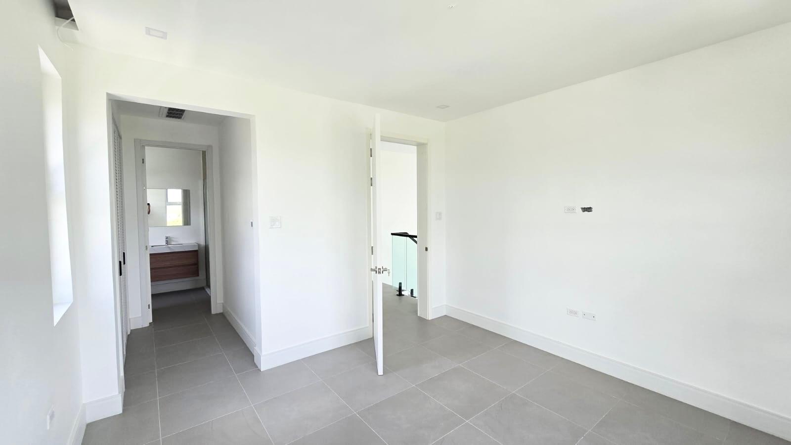 Apartment For Sale: SALISBURY AVENUE, Kingston 6 | $110,000,000 photo 13