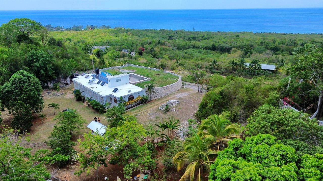House For Sale: PITKELLENEY, WESTMORELAND, Negril | $700,000 photo 5