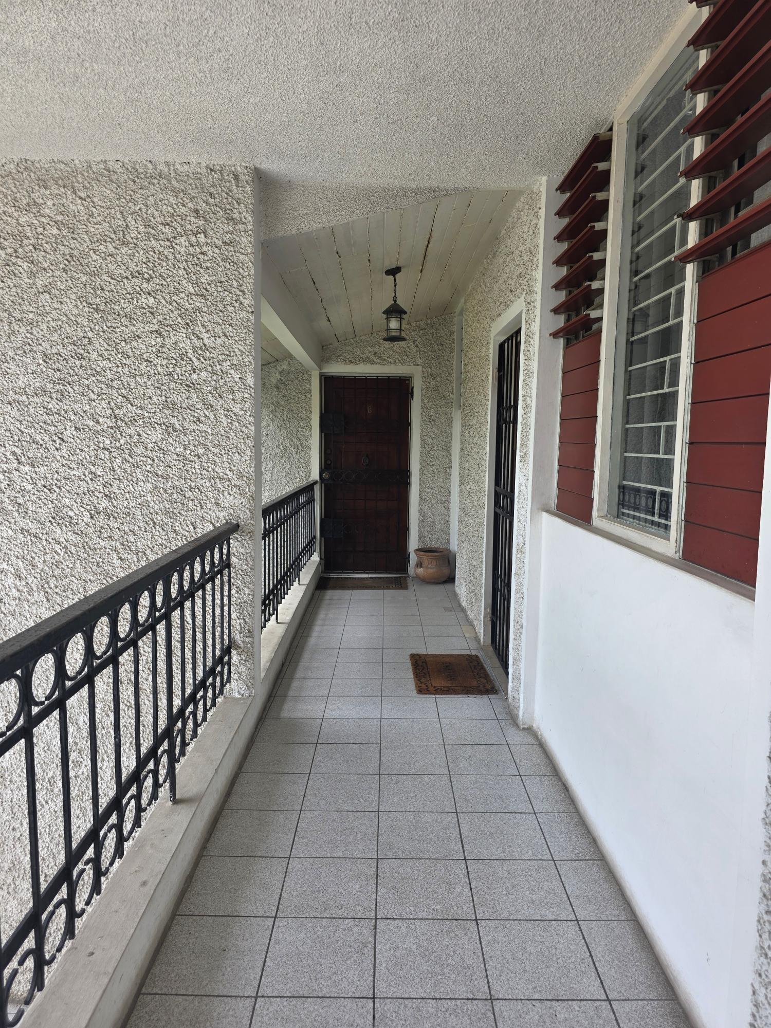 Apartment For Rent: WATERLOO ROAD, KINGSTON 1, Kingston 10 | $220,000 photo 3
