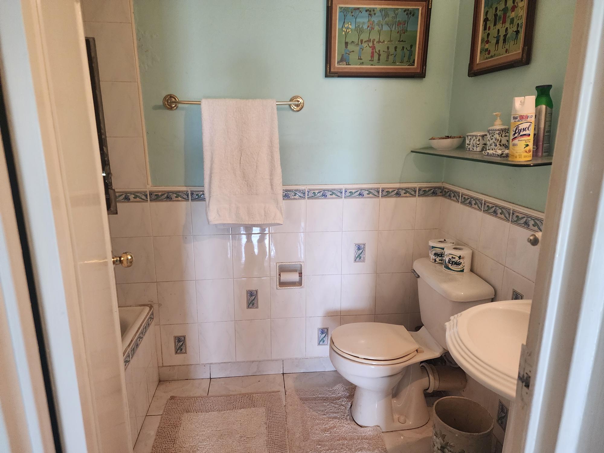 Apartment For Rent: WATERLOO ROAD, KINGSTON 1, Kingston 10 | $220,000 photo 11