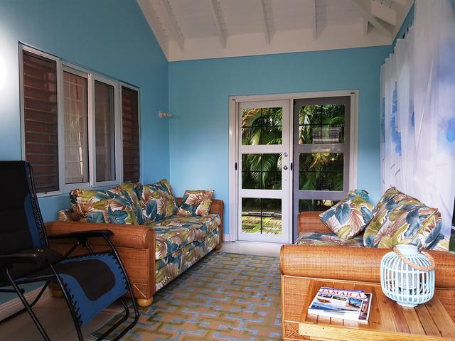 House For Rent: RICHMOND ESTATES, Runaway Bay | $1,700 photo 6