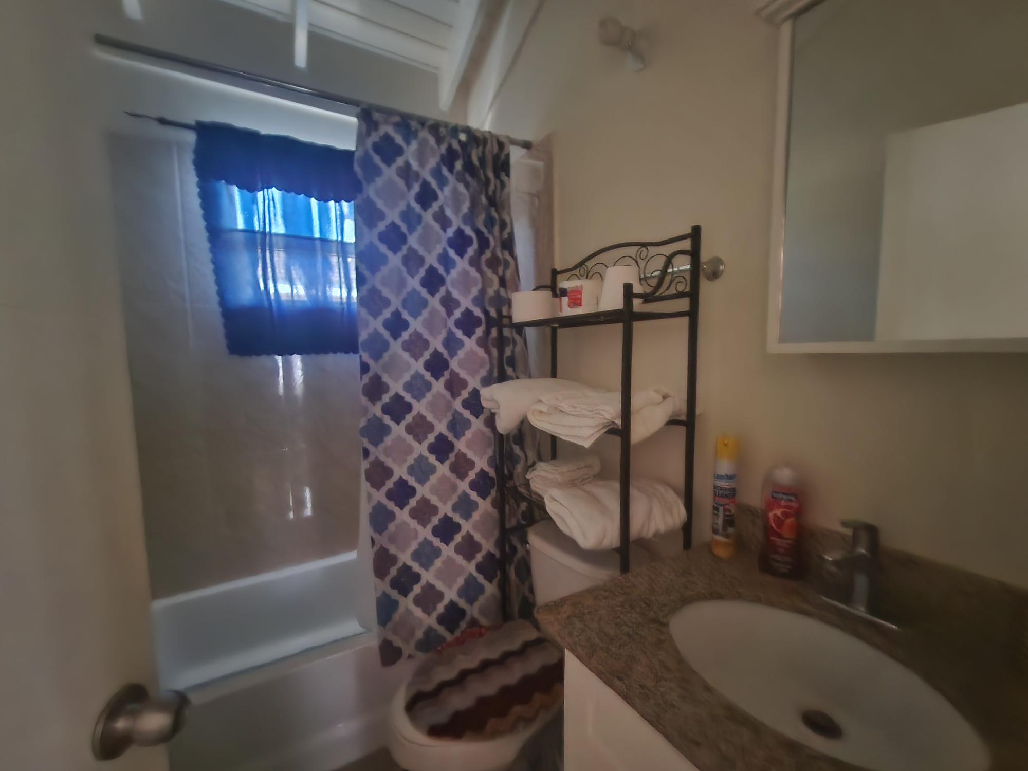 House For Rent: COLBECK BOULEVARD, Old Harbour | $160,000 photo 16