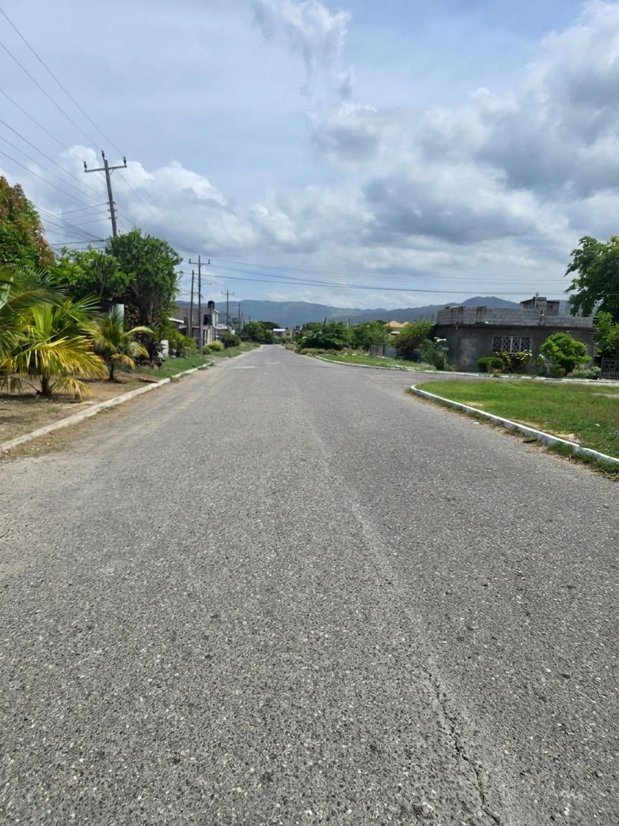House For Rent: CHRISTIAN GRDN SW 5TH WAY, Gregory Park | $70,000 photo 10