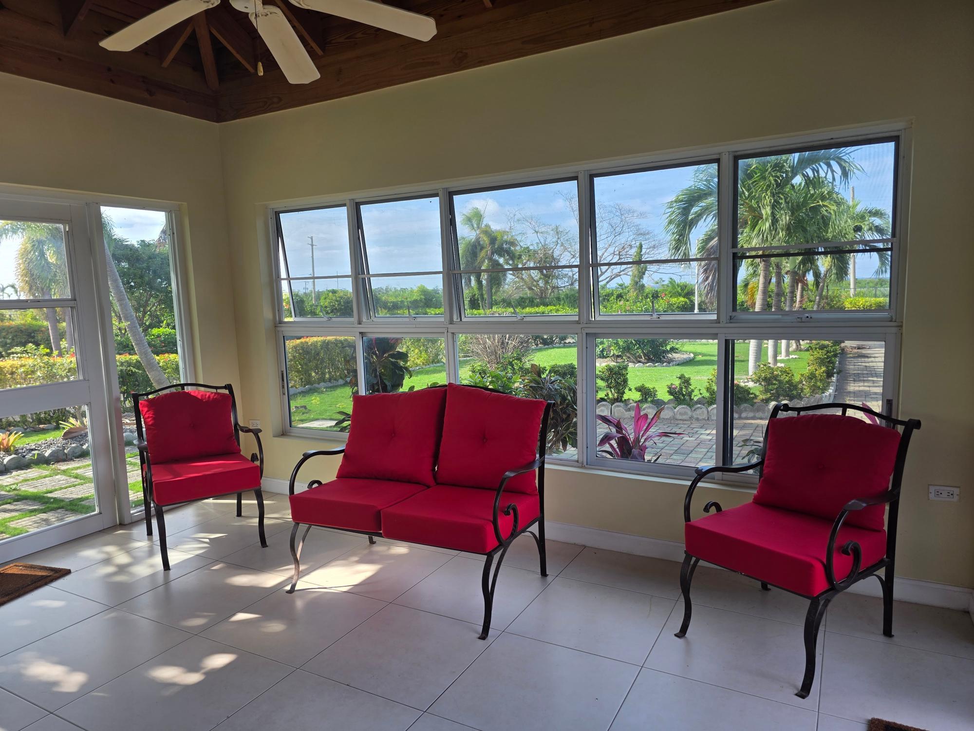 House For Rent: HIBISCUS AVE, RICHMOND, Richmond | $2,800 photo 7