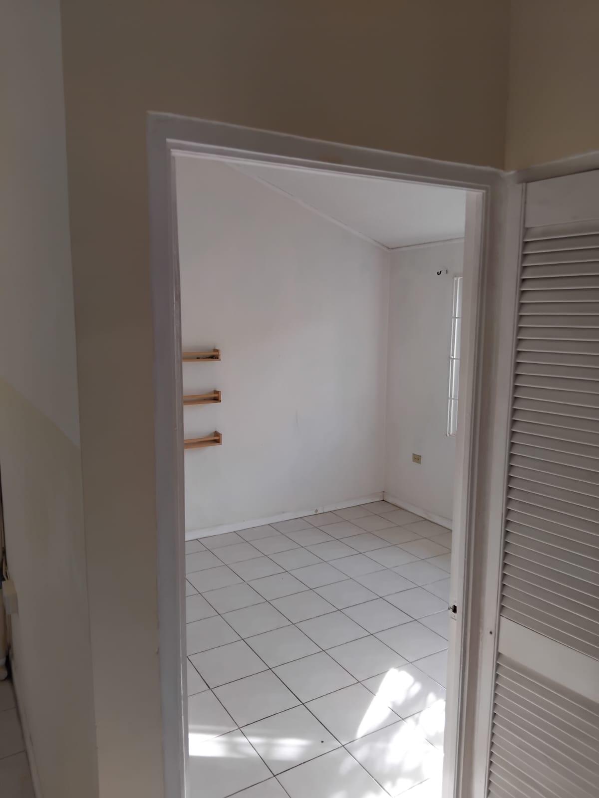 House For Sale: CARLTON CRES. ROSEVALE, Rose Hall | $85,000 photo 5