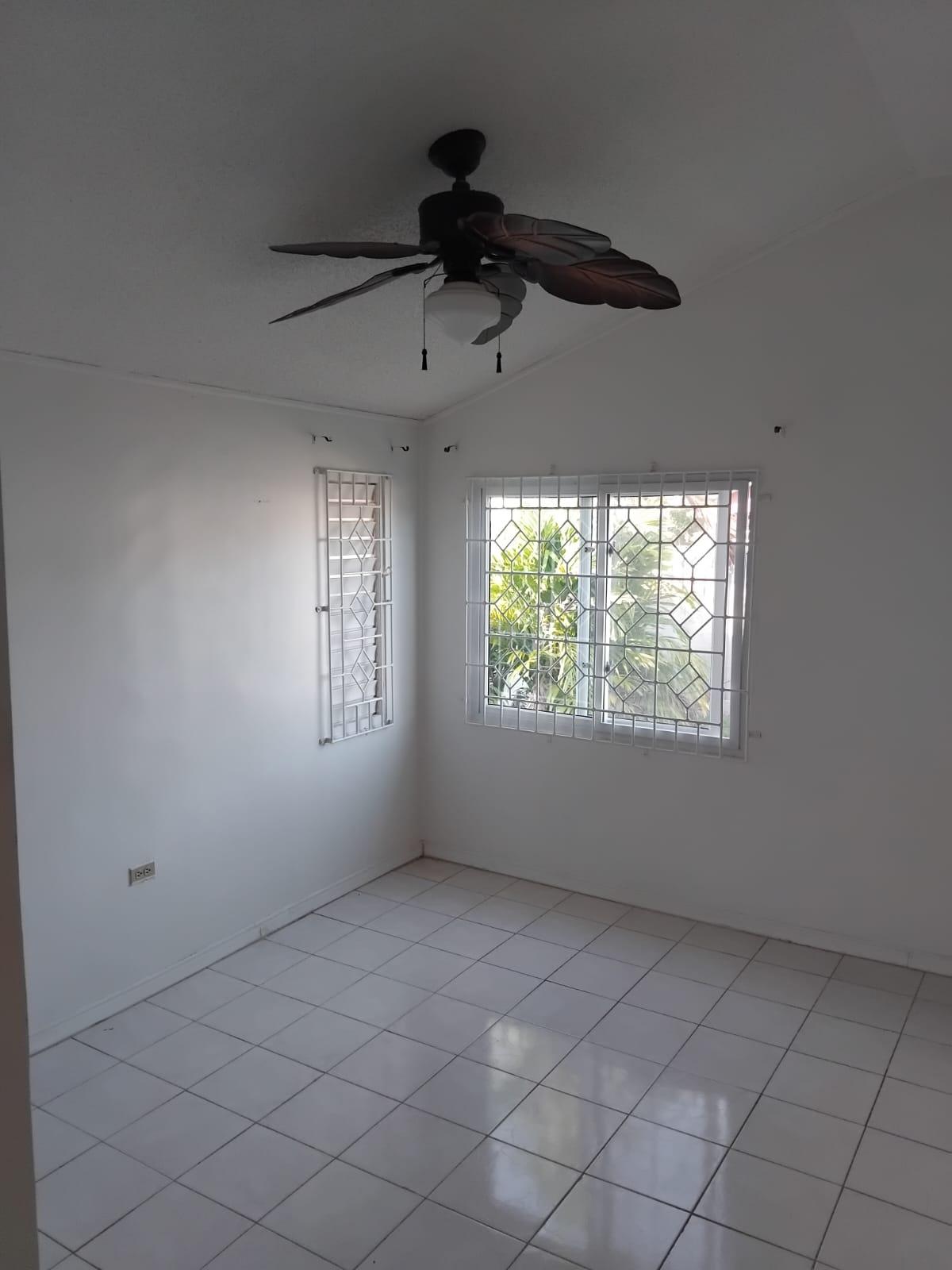 House For Sale: CARLTON CRES. ROSEVALE, Rose Hall | $85,000 photo 7