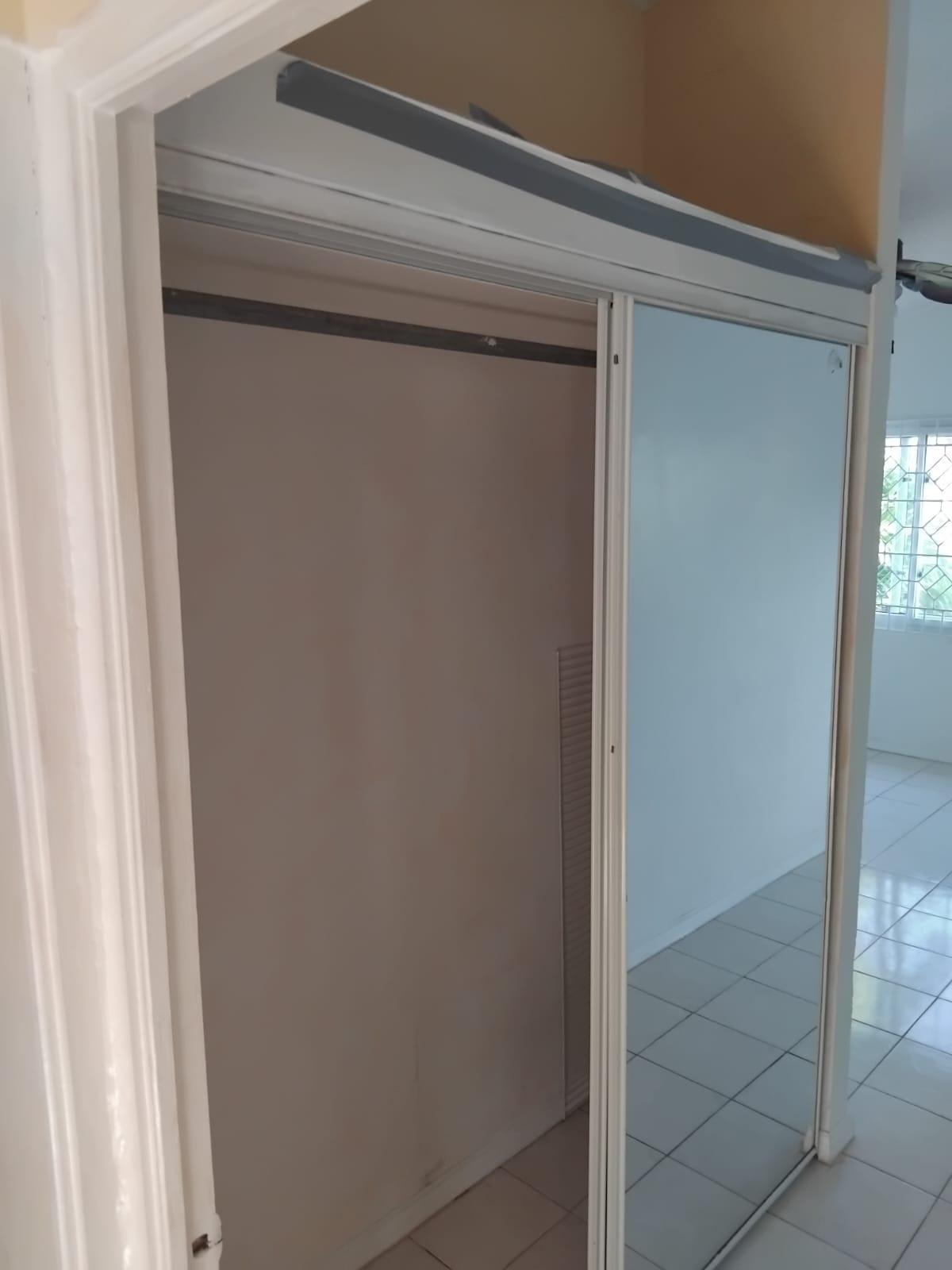 House For Sale: CARLTON CRES. ROSEVALE, Rose Hall | $85,000 photo 8