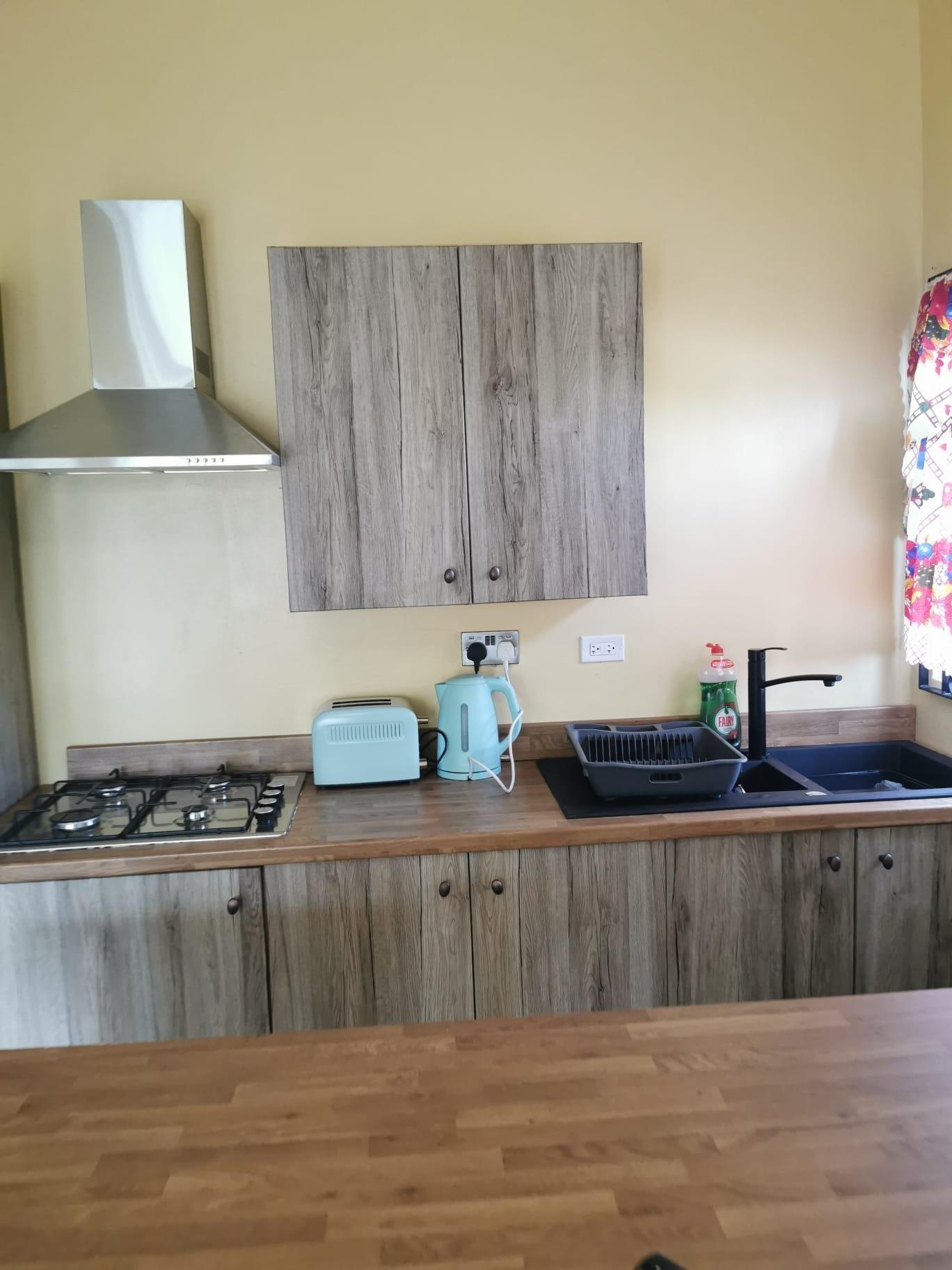 Apartment For Rent: LAVENDER AVENUE, New Harbour Village | $70,000 photo 3