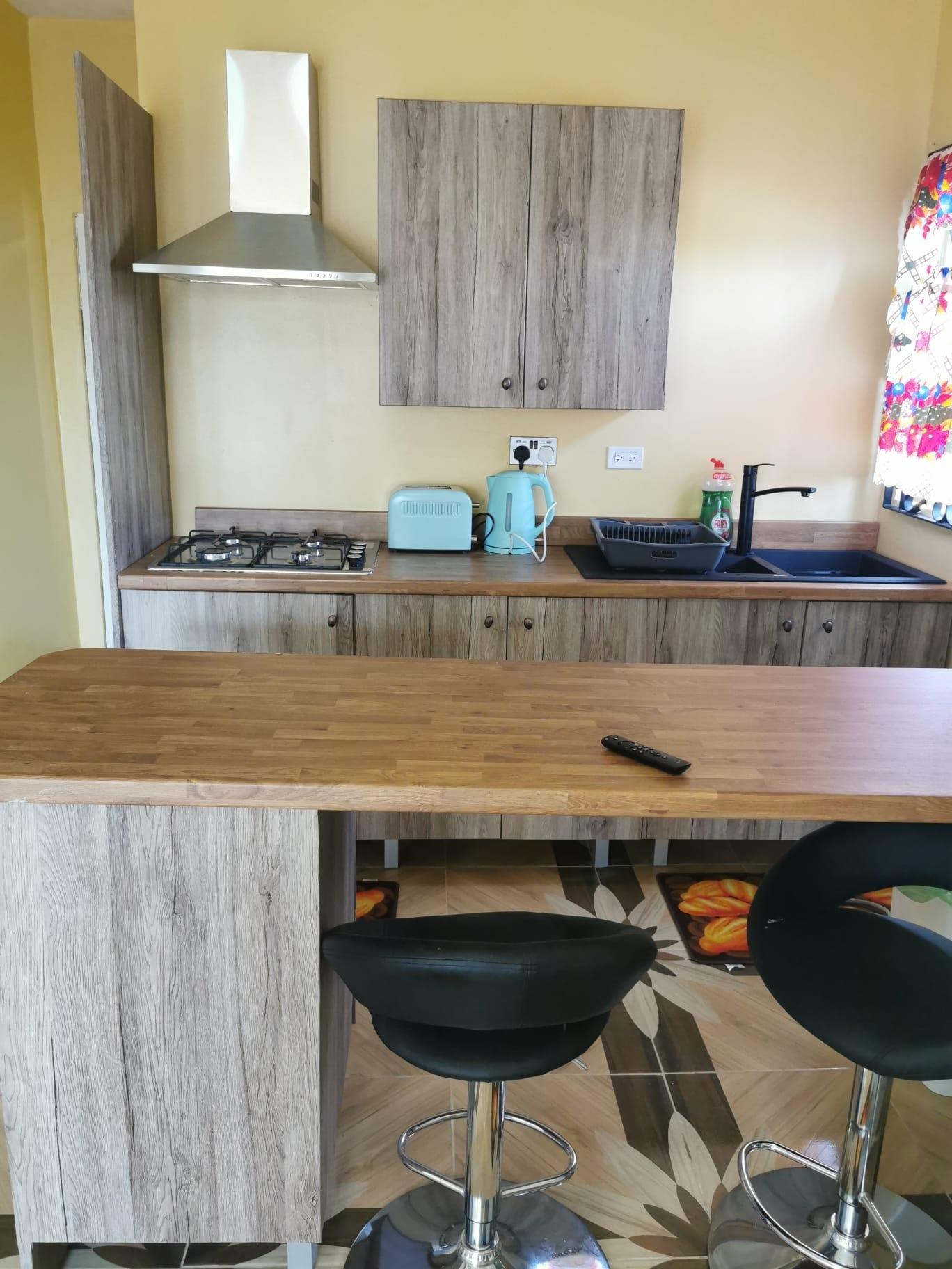 Apartment For Rent: LAVENDER AVENUE, New Harbour Village | $70,000 photo 4