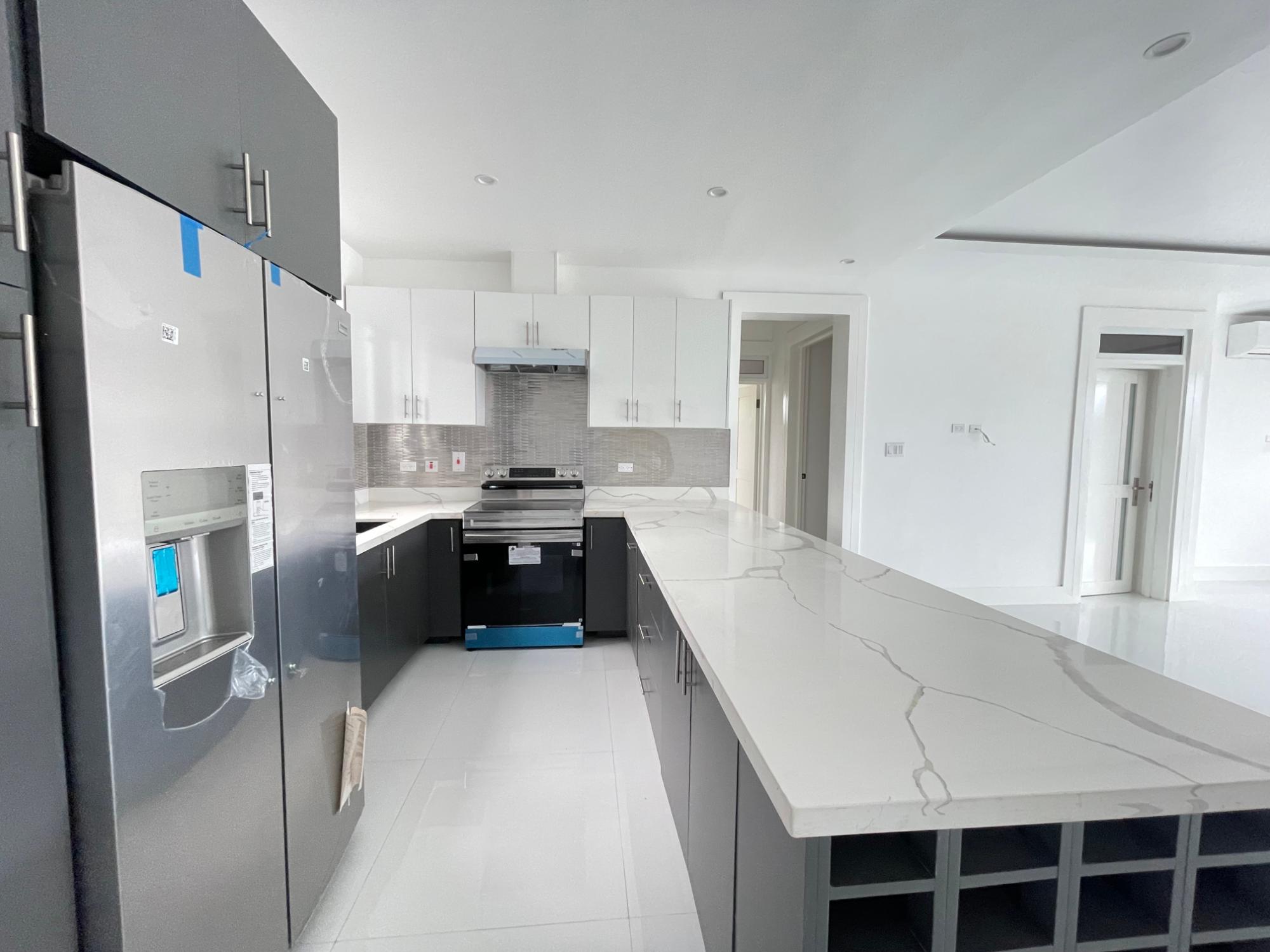Apartment For Rent: OTTAWA AVENUE, Kingston 6 | $2,300 photo 10