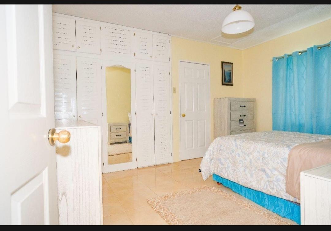 Apartment For Sale: UNIT 1 HIBISCUS GARDEN, Hibiscus Gardens | $1,000 photo 9