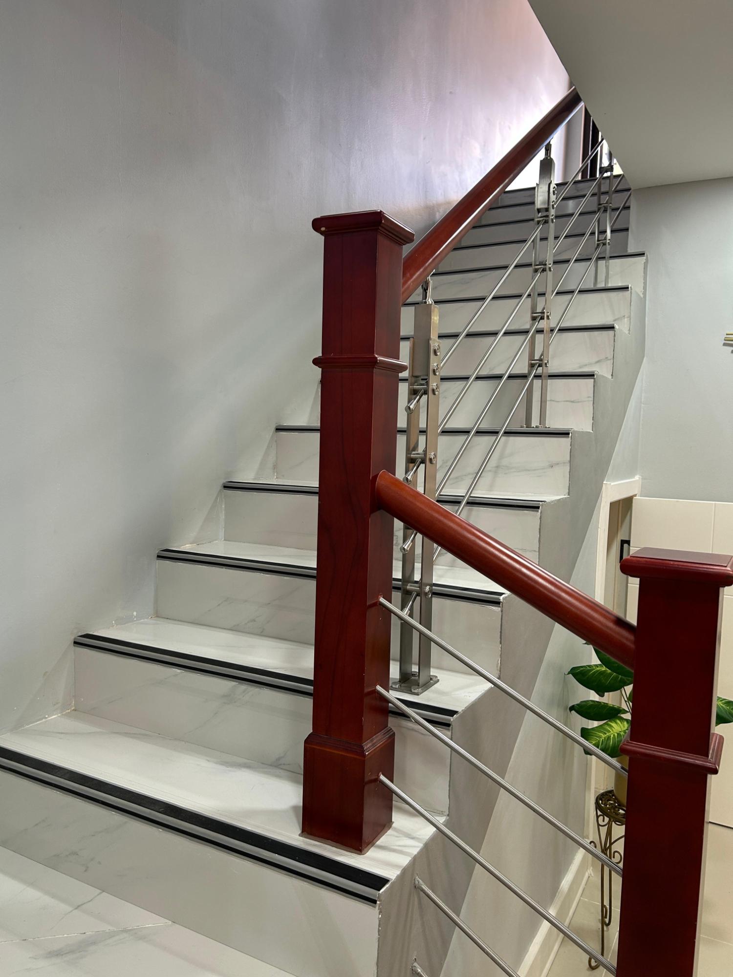 Townhouse For Rent: HUMMINGBIRD ESTATE, Greenside | $3,000 photo 16
