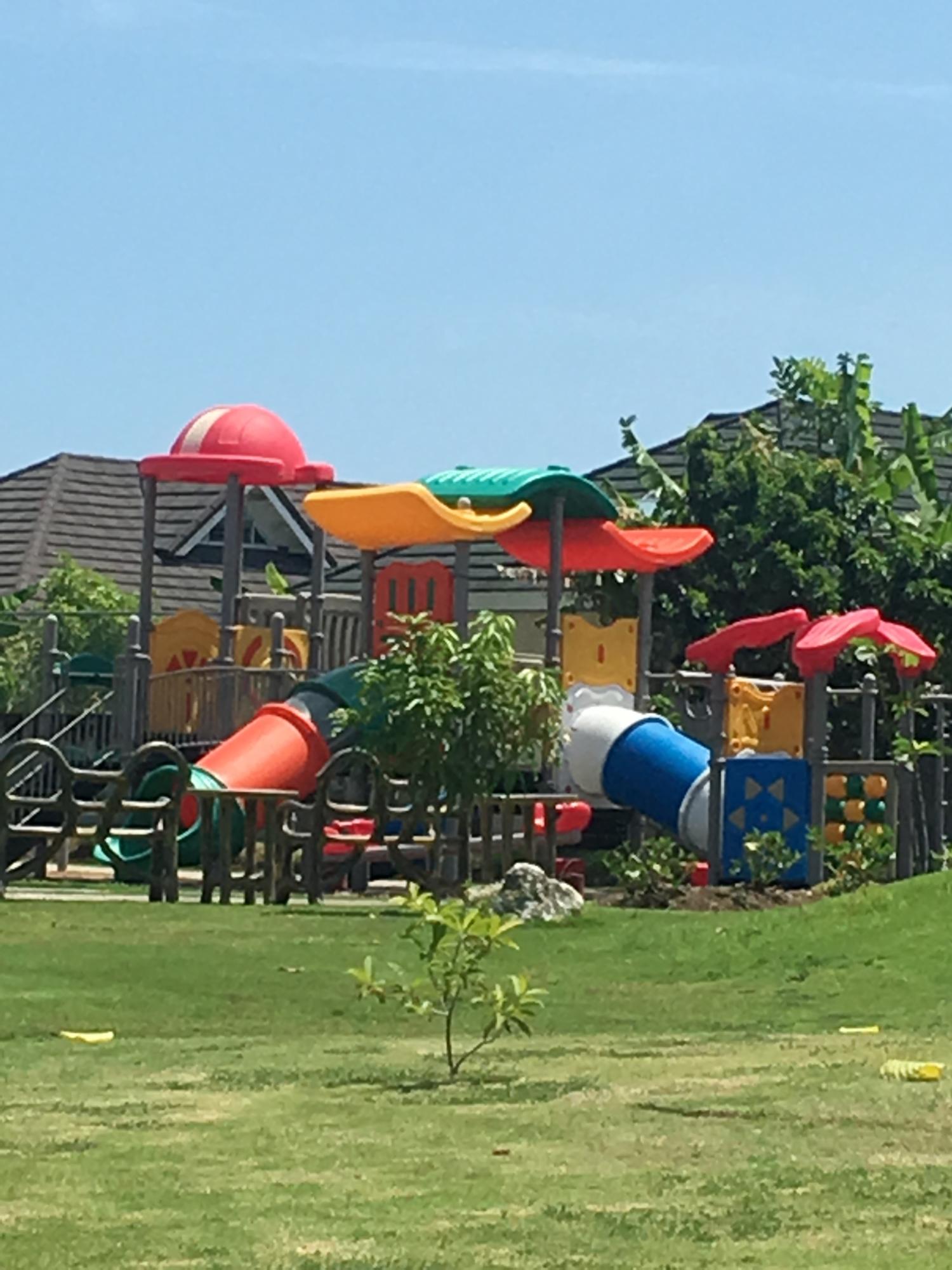House For Rent: BANANA WALK, Laughlands | $1,600 photo 22