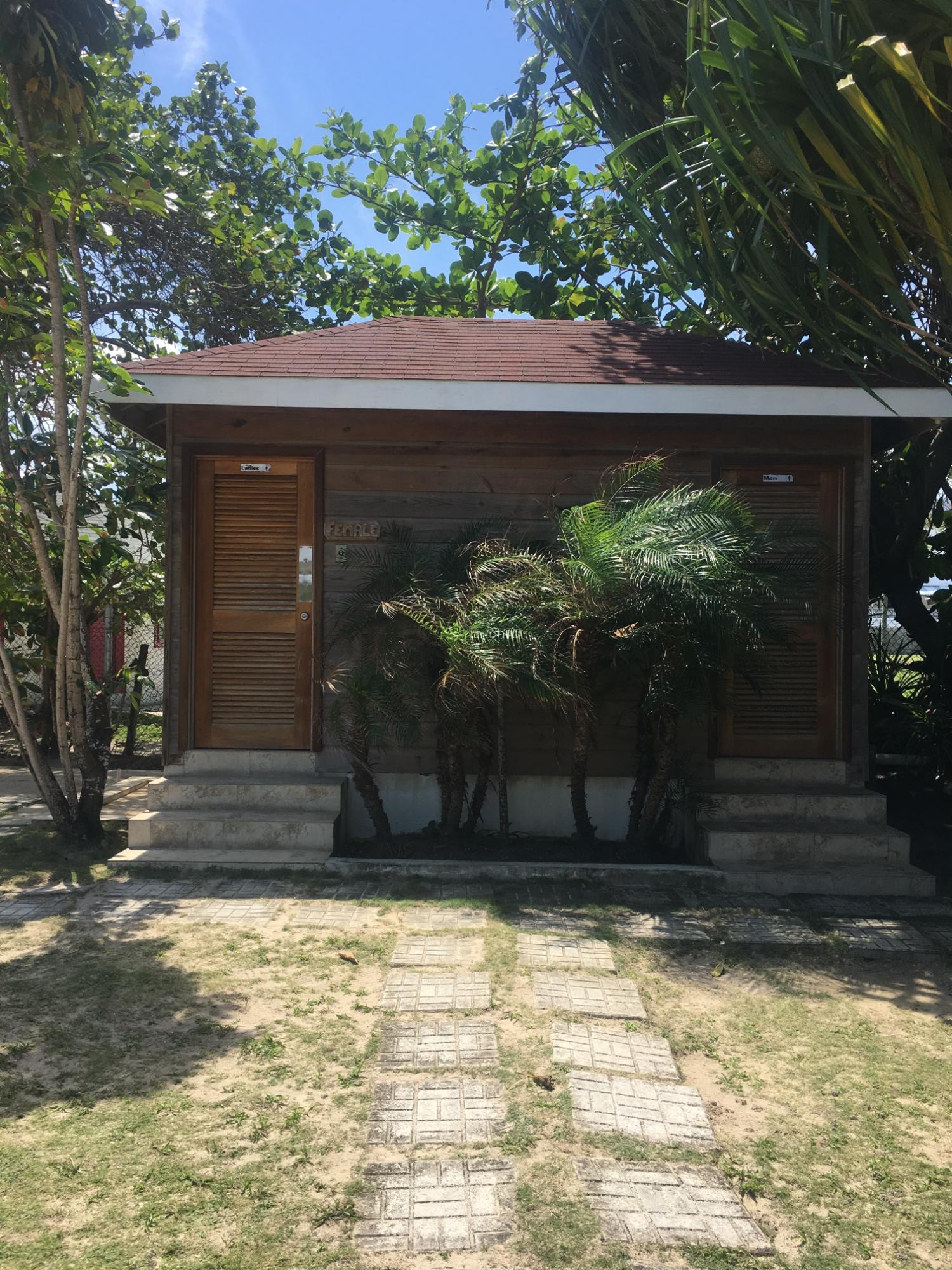 House For Rent: BANANA WALK, Laughlands | $1,600 photo 24