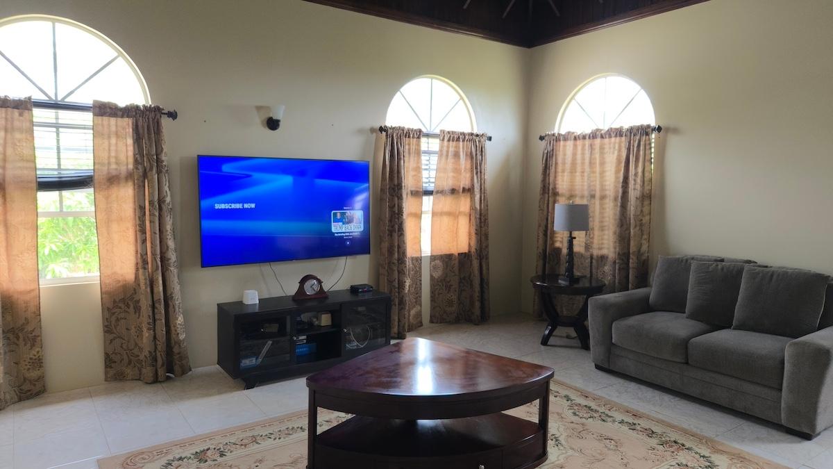 House For Sale: MONTROSE CRESCENT, CORAL, Ironshore | $1,100,000 photo 4