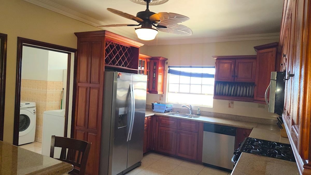 House For Sale: MONTROSE CRESCENT, CORAL, Ironshore | $1,100,000 photo 9