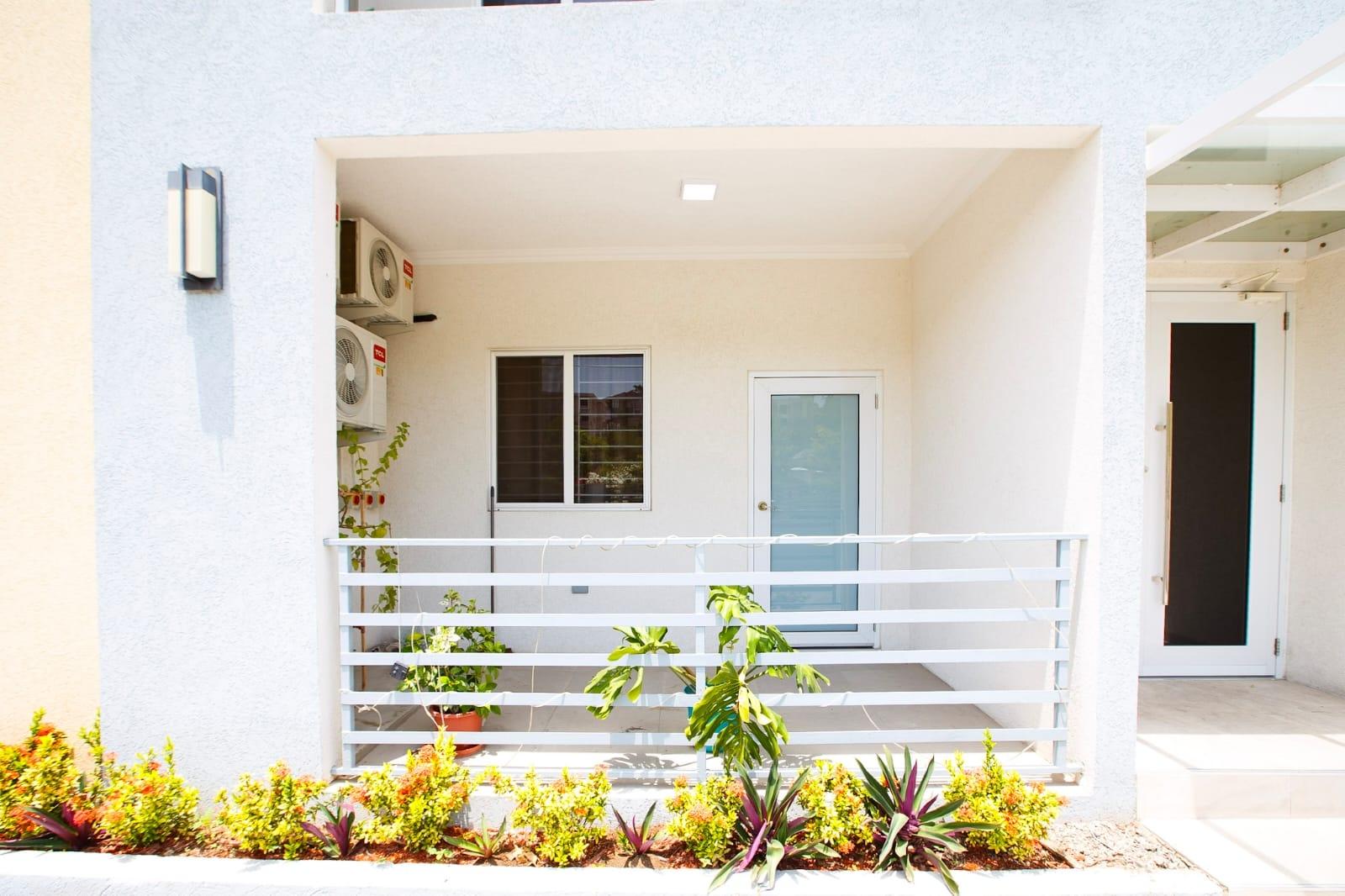 Apartment For Rent: PINES BOULEVARD, Kingston 6 | $250,000 photo 2