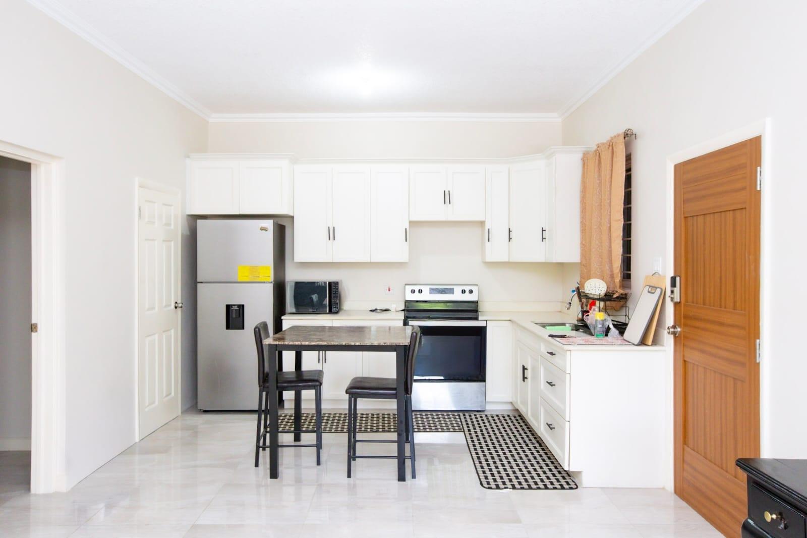 Apartment For Rent: PINES BOULEVARD, Kingston 6 | $250,000 photo 3