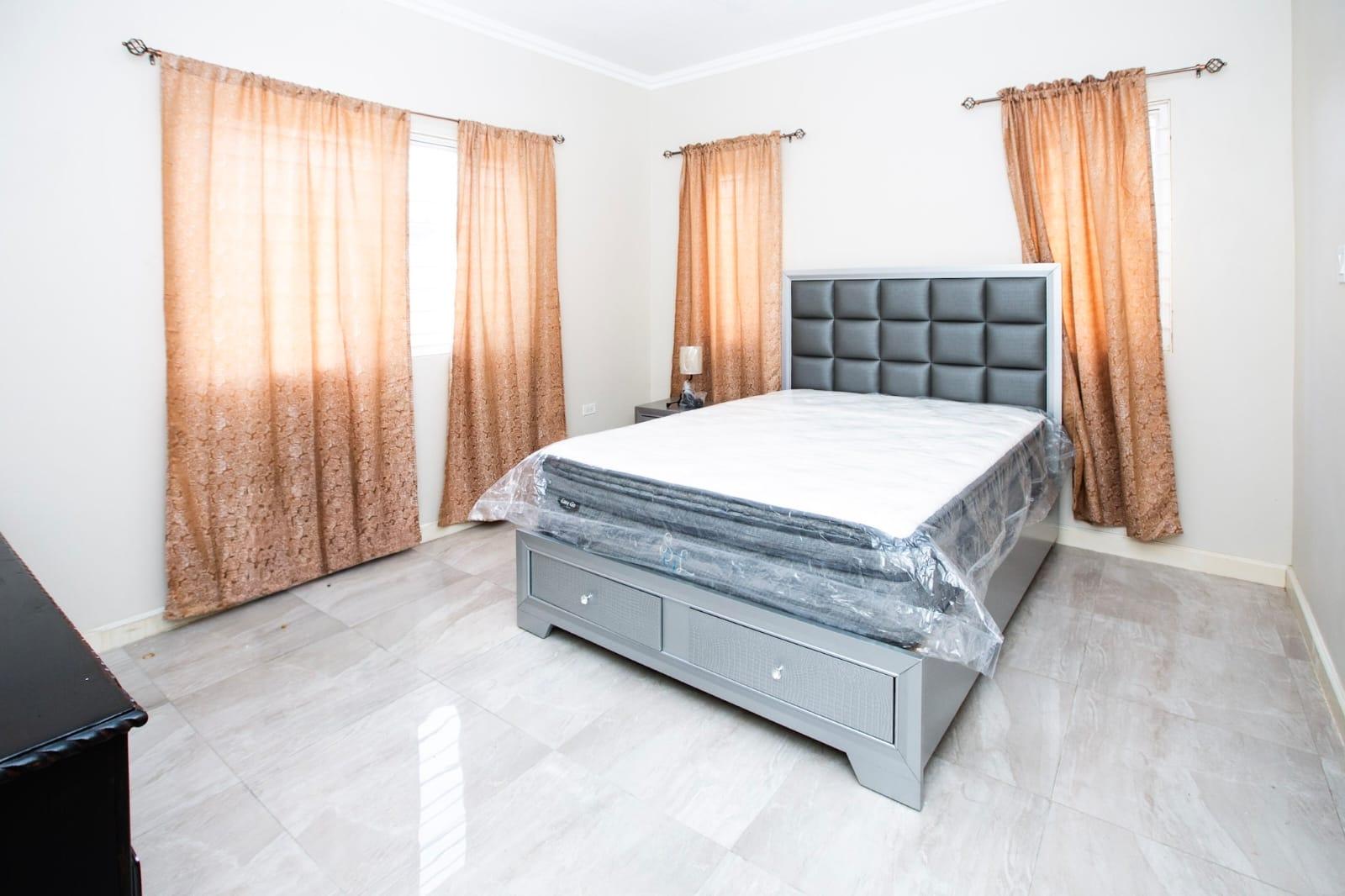 Apartment For Rent: PINES BOULEVARD, Kingston 6 | $250,000 photo 8