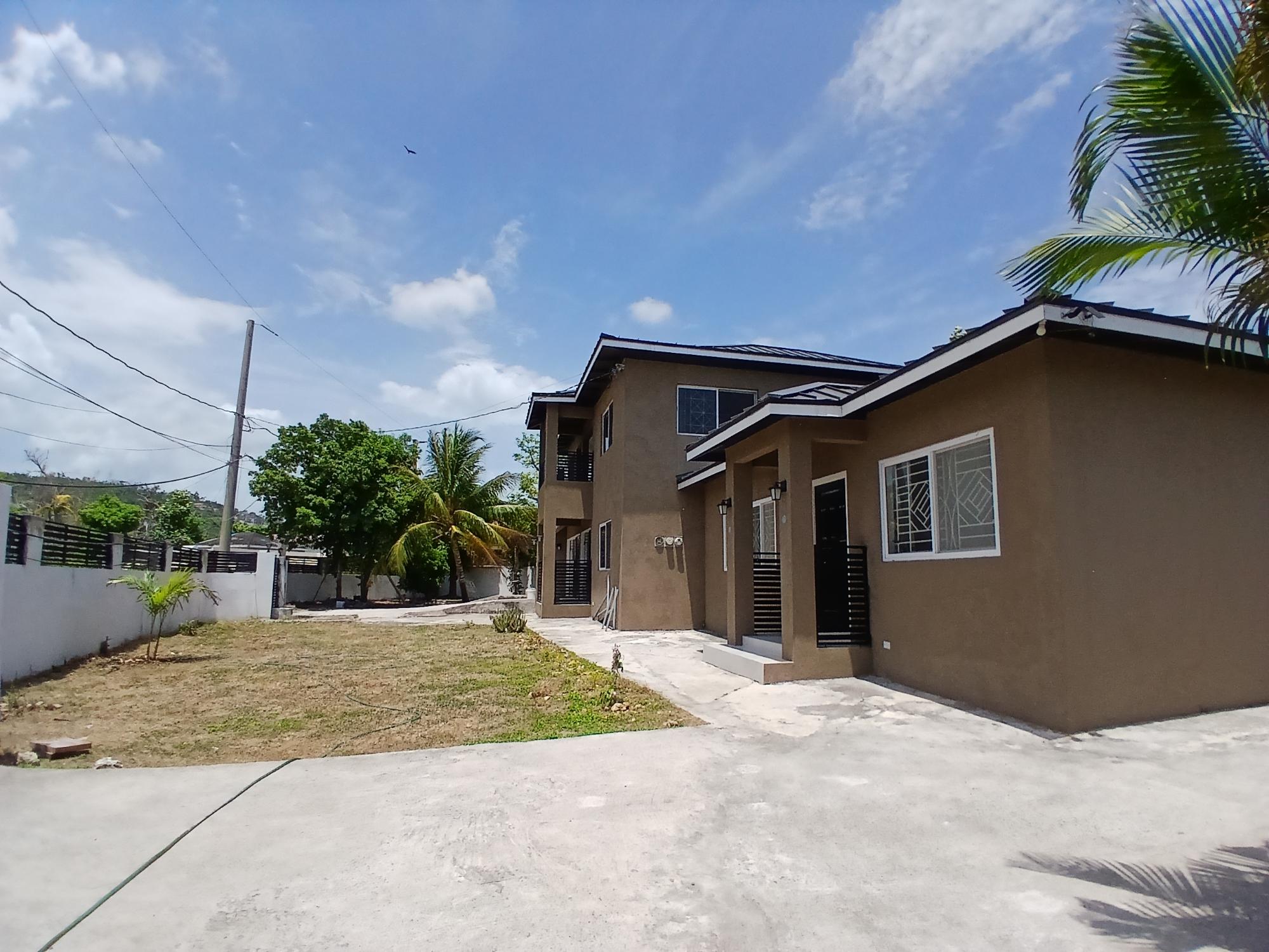 House For Rent: HAMPTON COURT, RUNAWAY BA, Runaway Bay | $1,450 photo 6