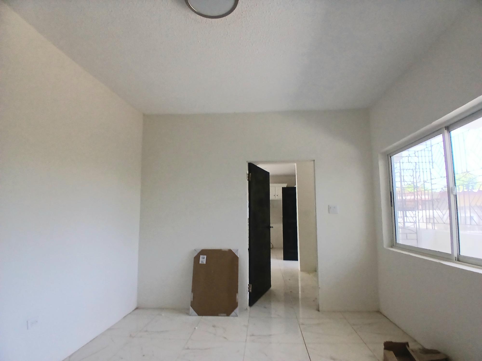 House For Rent: HAMPTON COURT, RUNAWAY BA, Runaway Bay | $1,450 photo 8
