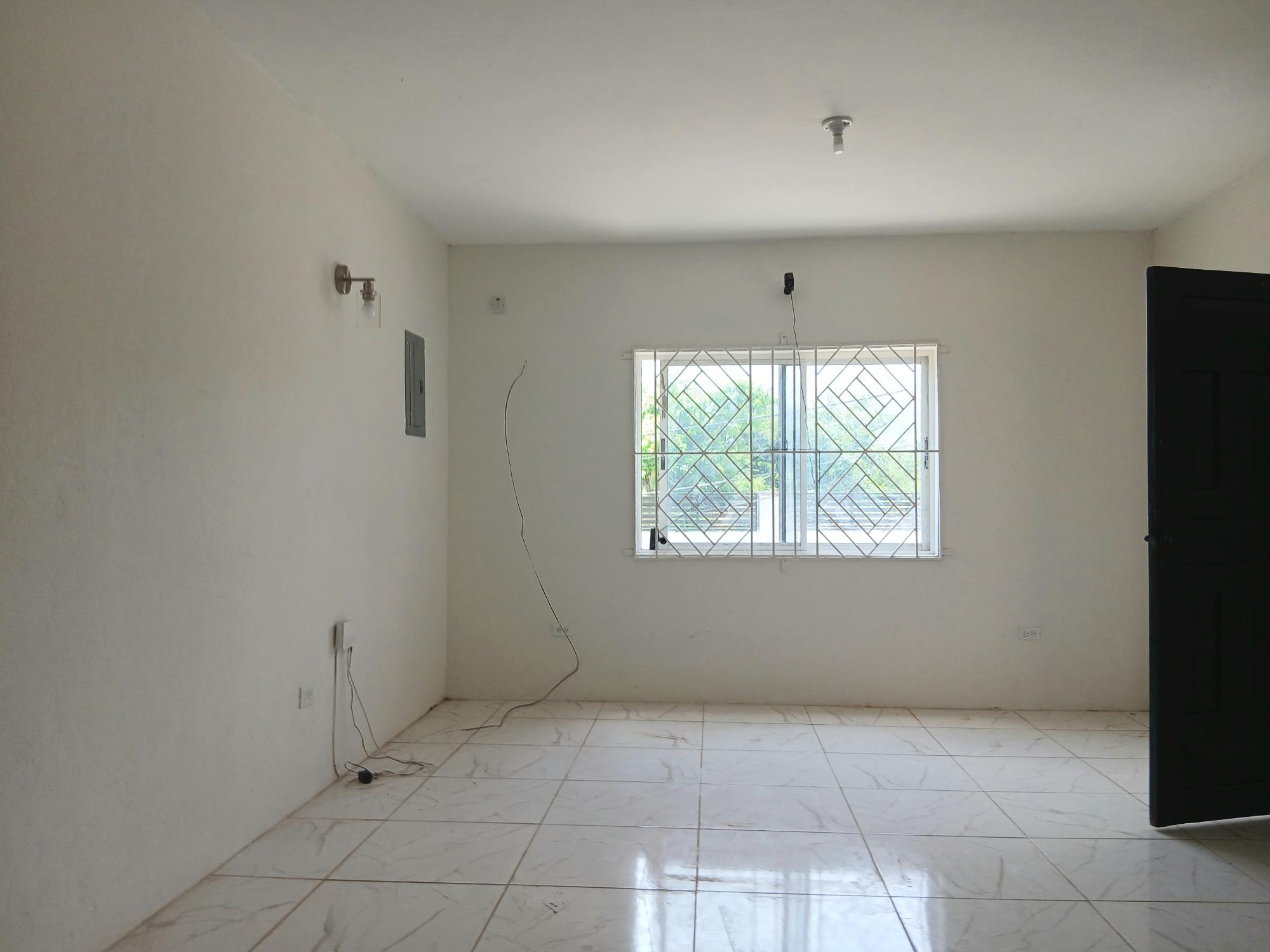 House For Rent: HAMPTON COURT, RUNAWAY BA, Runaway Bay | $1,450 photo 11