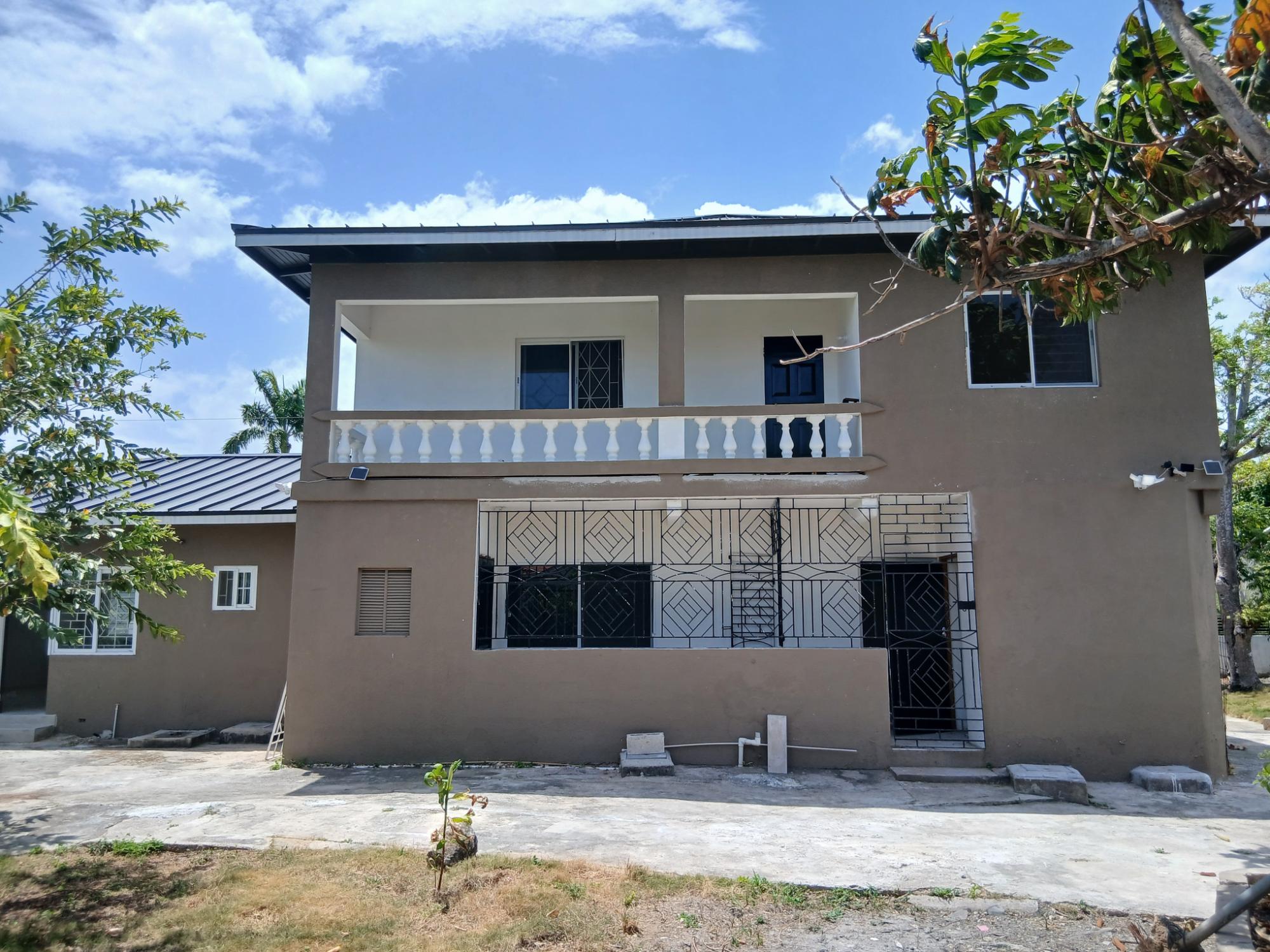 House For Rent: HAMPTON COURT, RUNAWAY BA, Runaway Bay | $1,450 photo 16