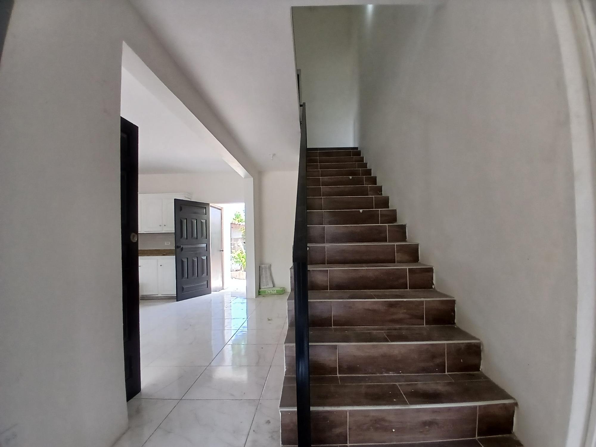 House For Rent: HAMPTON COURT, RUNAWAY BA, Runaway Bay | $1,450 photo 17